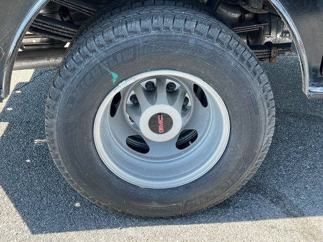 2023 Gmc Sierra 3500 HD Pro photo 4