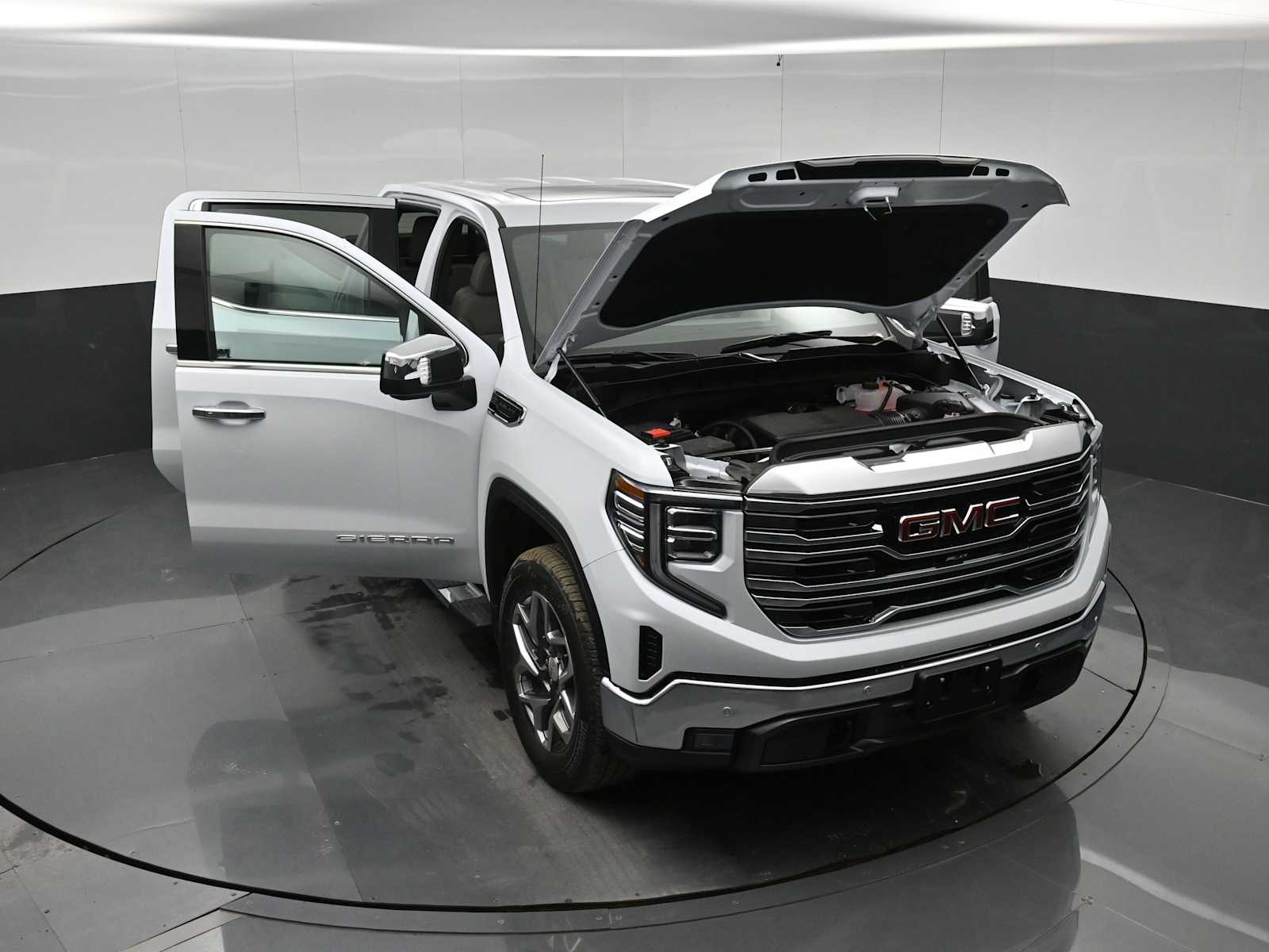 2026 GMC Sierra 1500 SLT - Photo 38