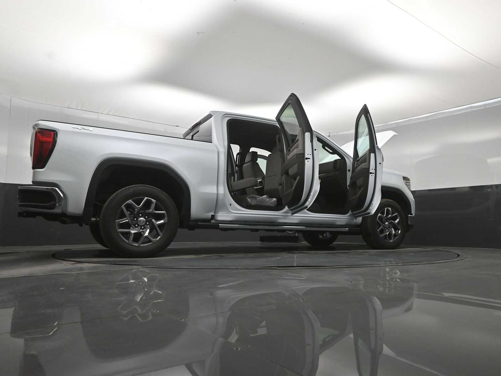 2026 GMC Sierra 1500 SLT - Photo 42