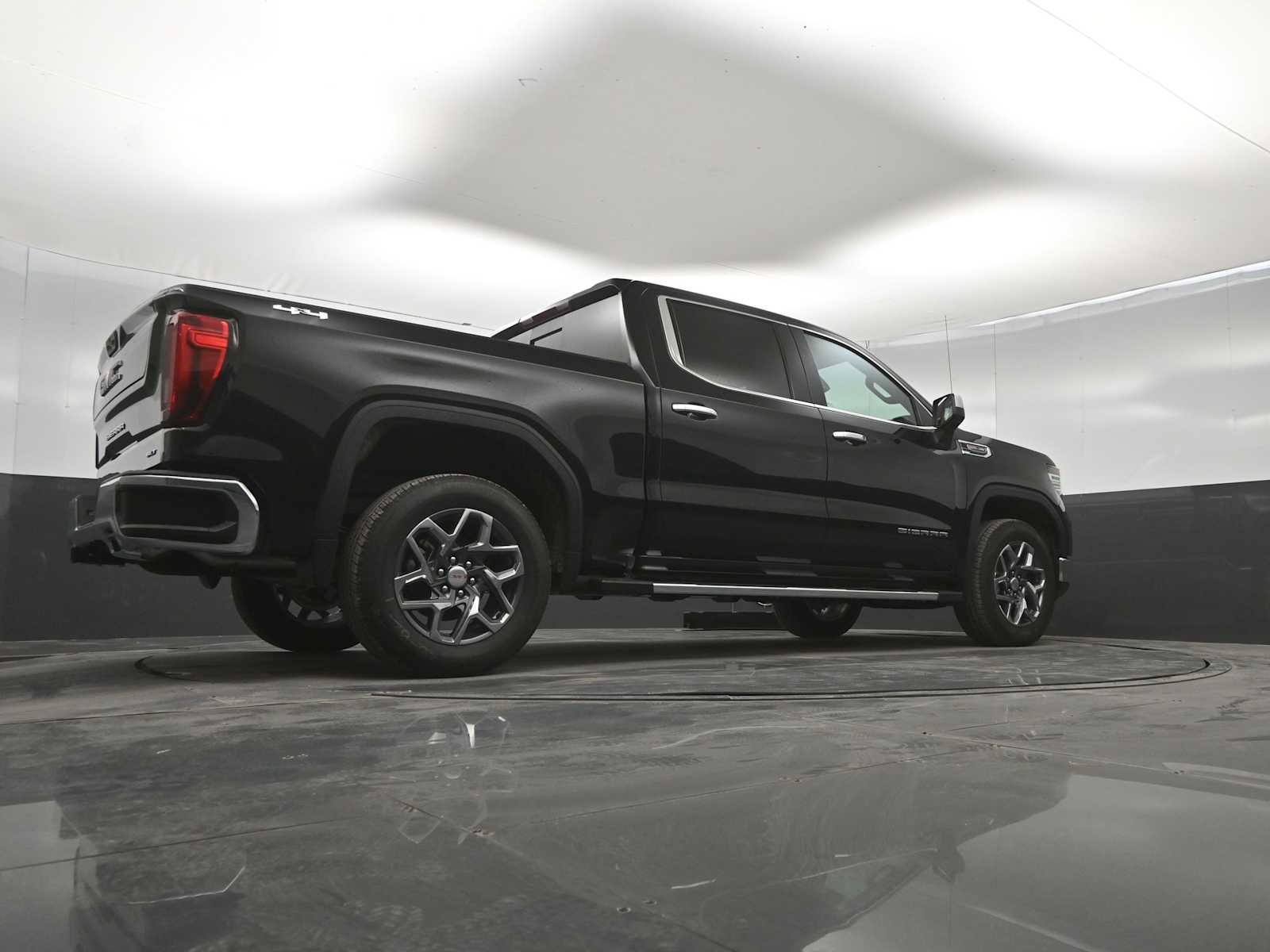 2026 GMC Sierra 1500 SLT - Photo 40
