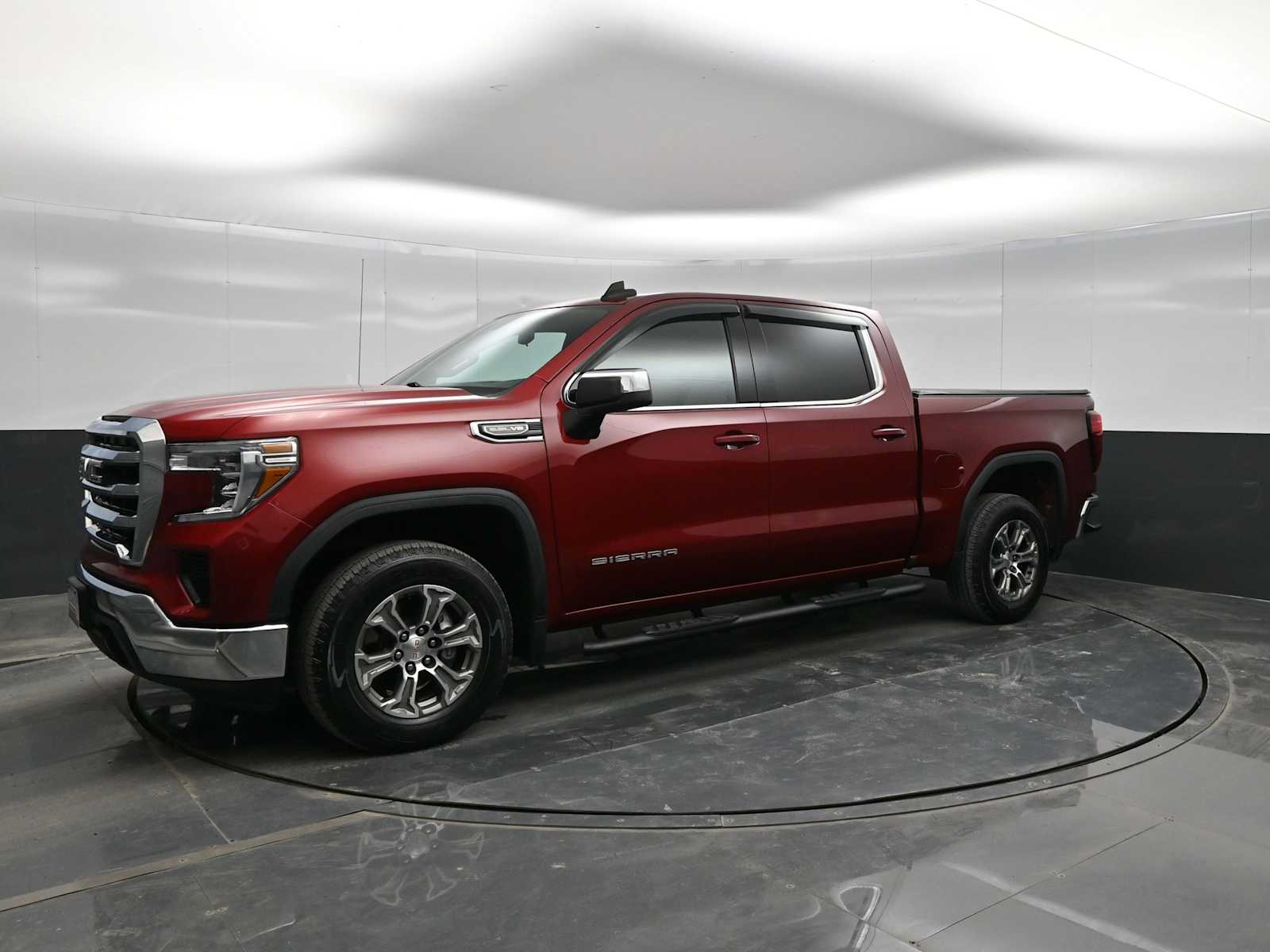 2020 GMC Sierra 1500 SLE's photo