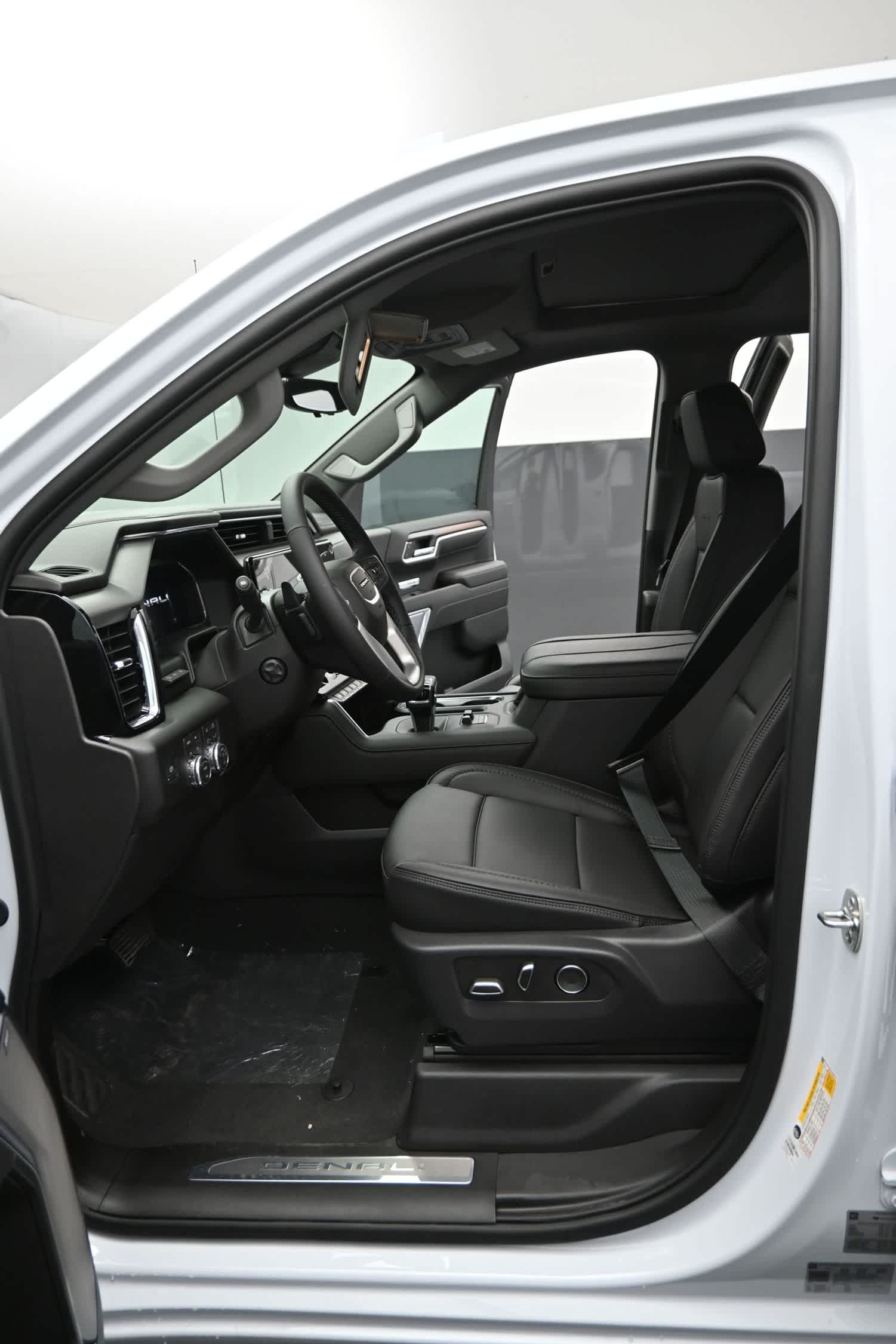 2026 GMC Sierra 1500 Denali - Photo 17