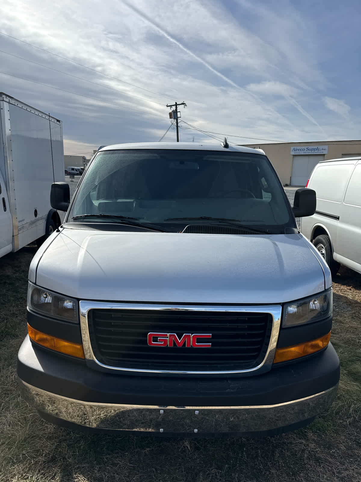 2025 GMC Savana Cargo Work Van - Photo 21