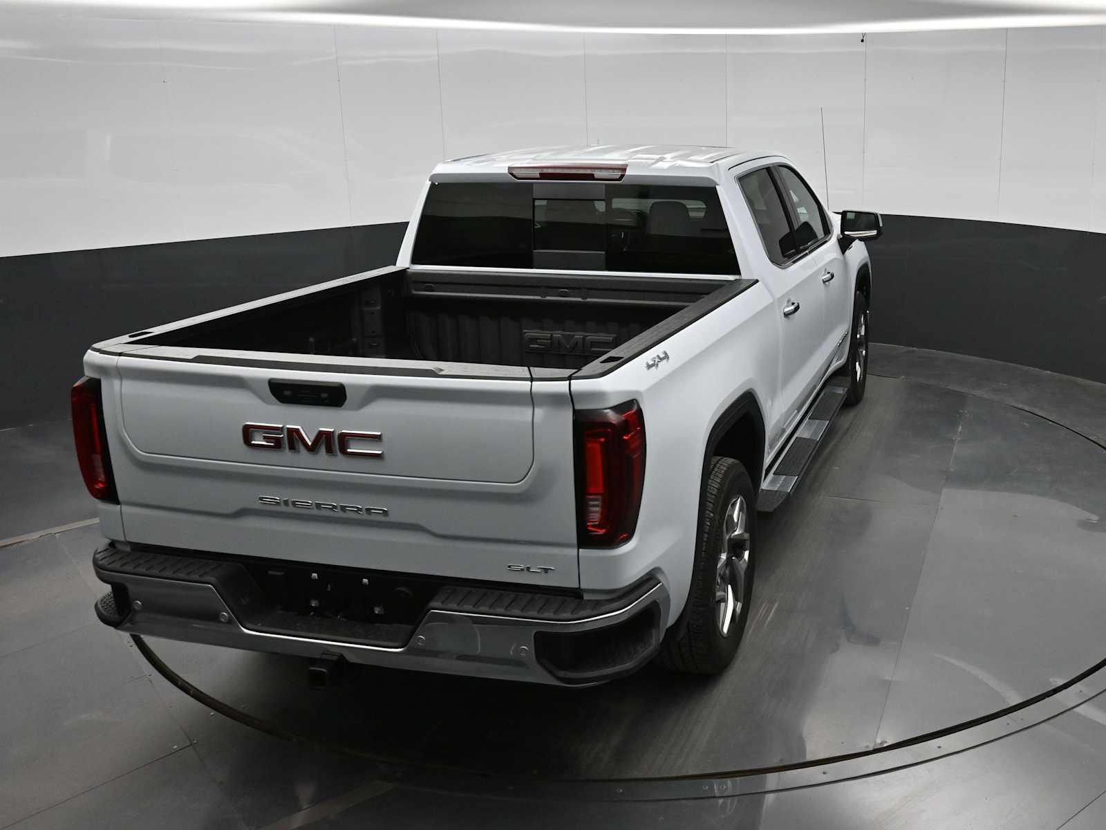 2026 GMC Sierra 1500 SLT - Photo 31
