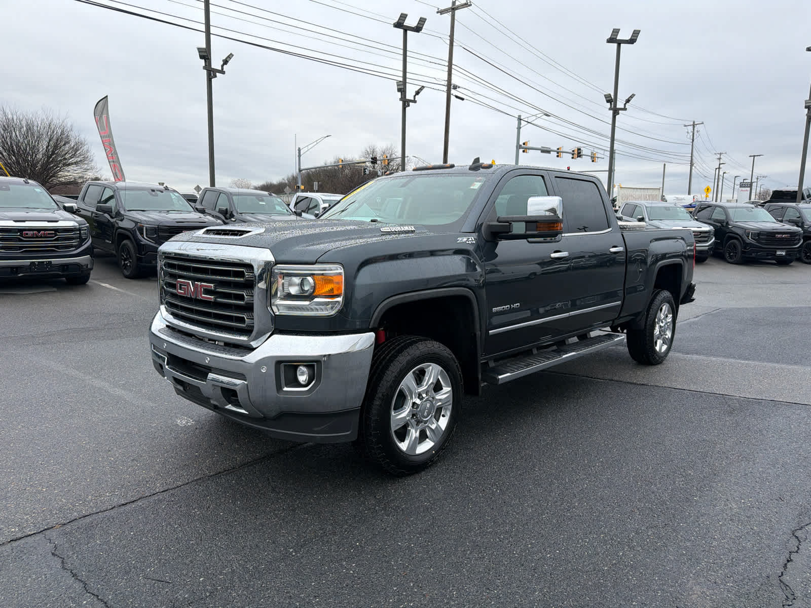 2019 GMC Sierra 2500HD SLT's photo