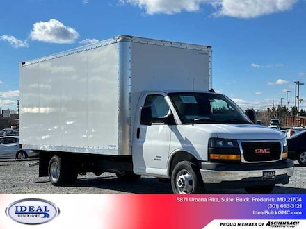 2023 GMC Savana Cutaway 4500 2WT Cutaway Van