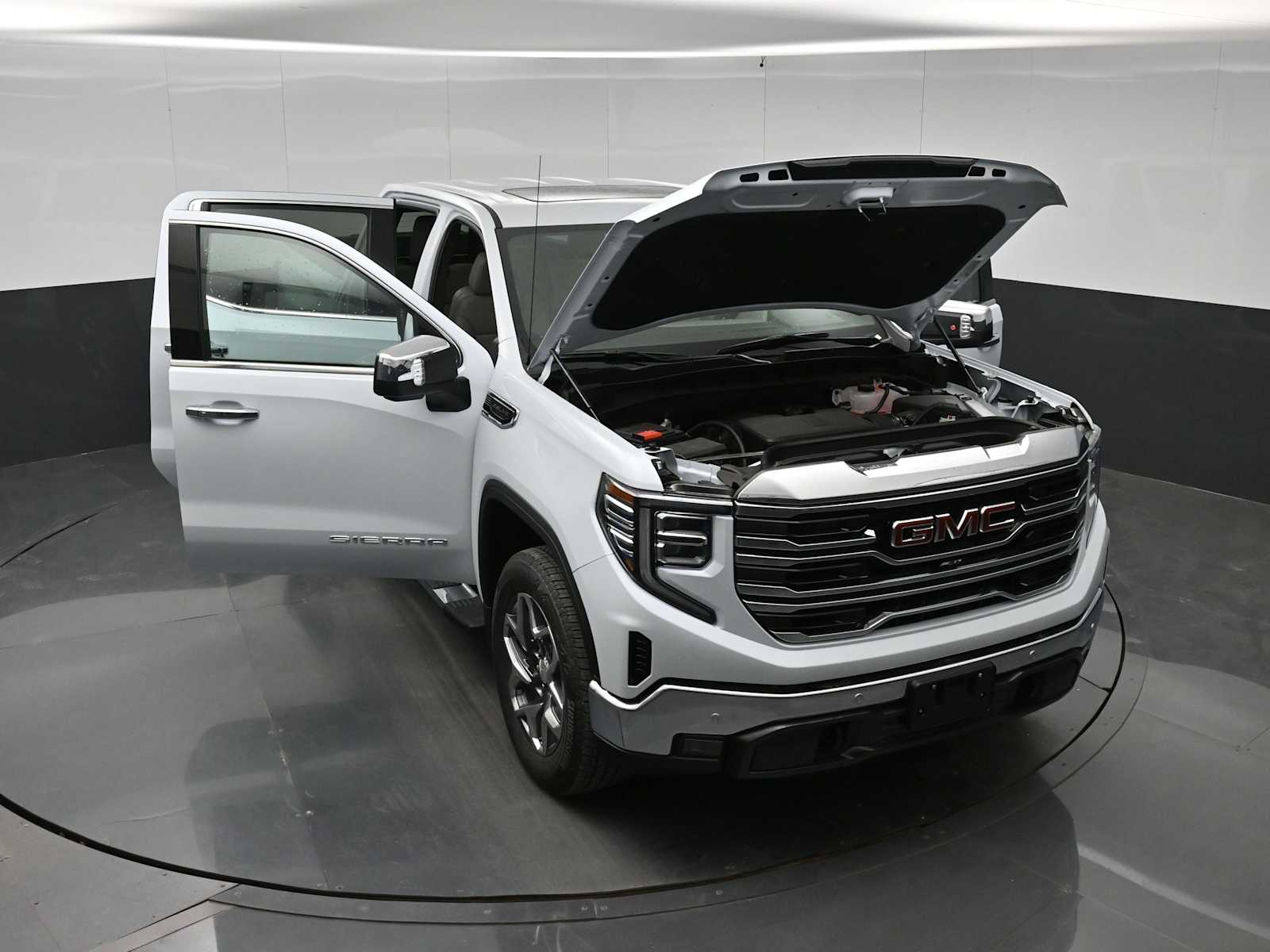 2026 GMC Sierra 1500 SLT - Photo 43