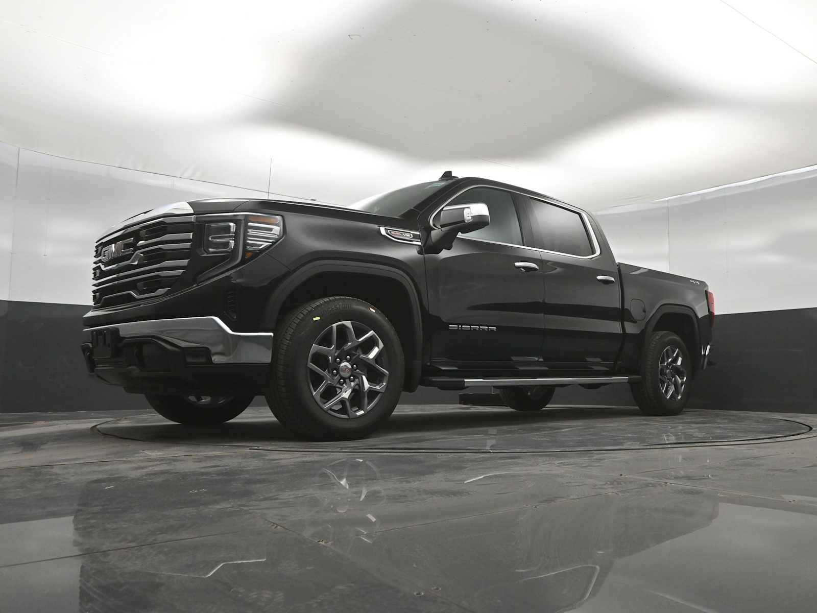 2026 GMC Sierra 1500 SLT - Photo 36