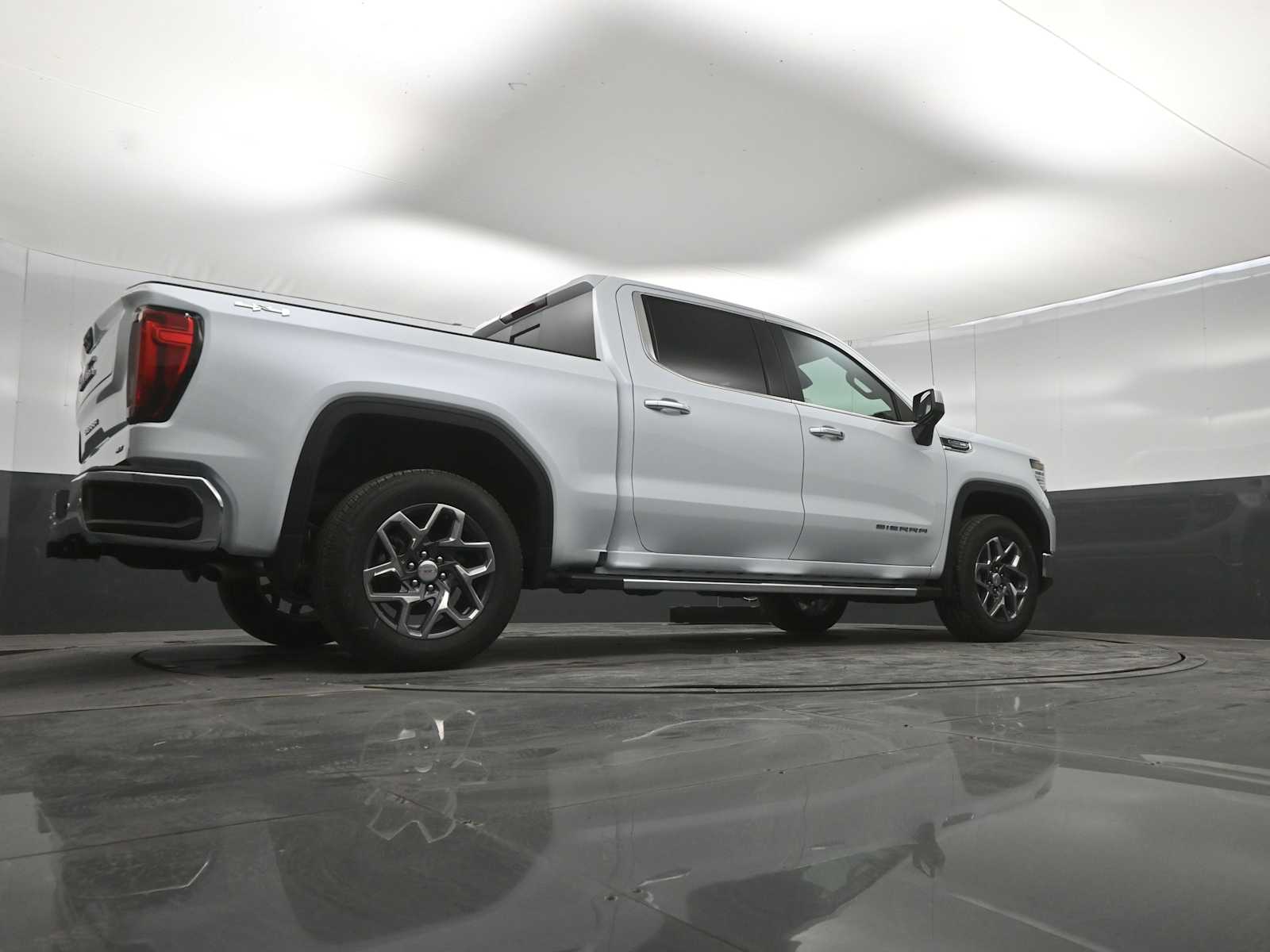2026 GMC Sierra 1500 SLT - Photo 38