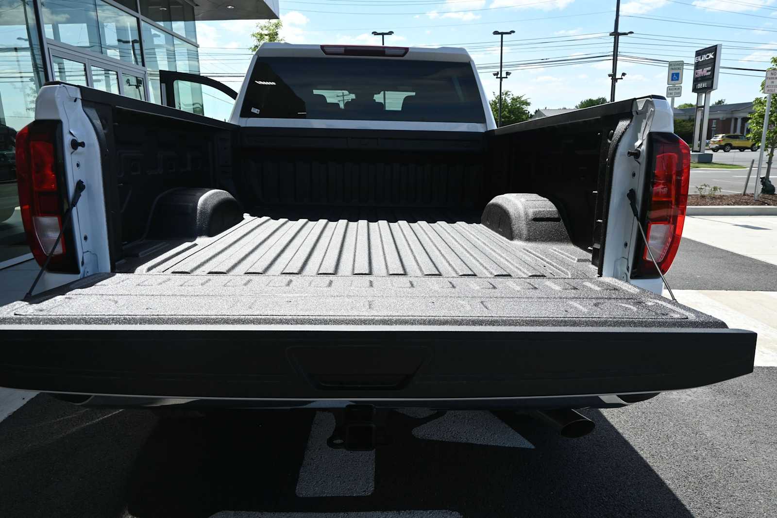 2026 GMC Sierra 2500HD Pro - Photo 18
