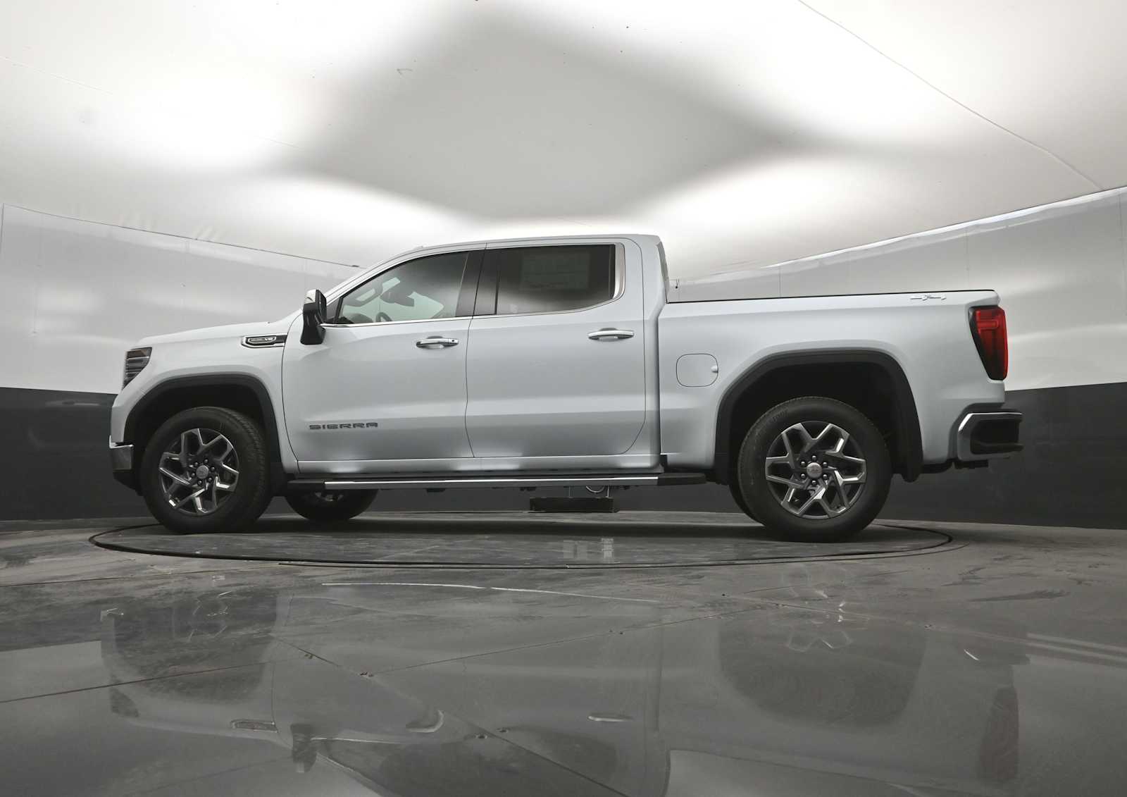 2026 GMC Sierra 1500 SLT - Photo 38
