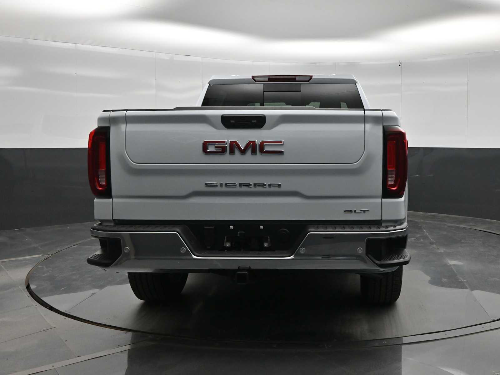2026 GMC Sierra 1500 SLT - Photo 6