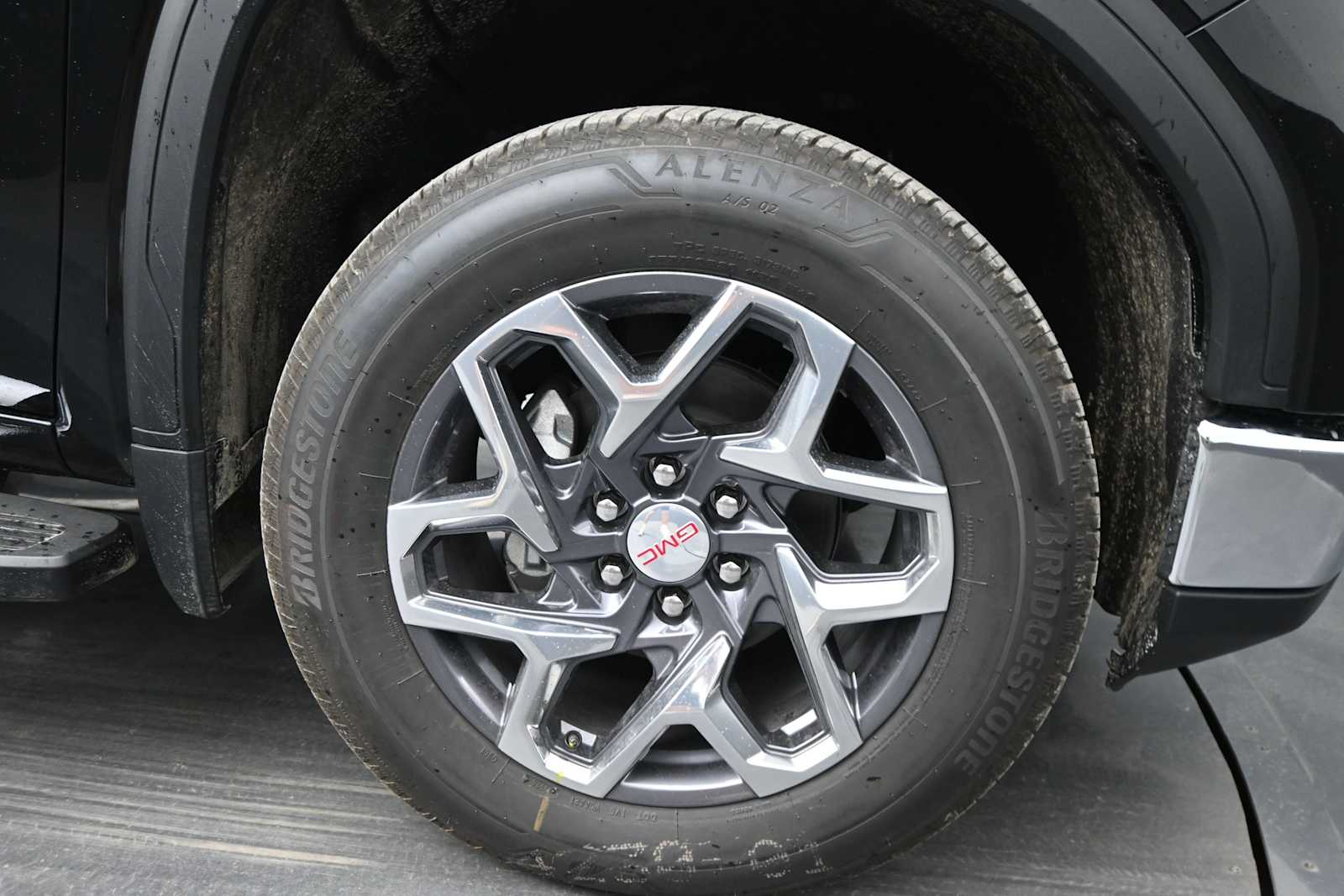 2026 GMC Sierra 1500 SLT - Photo 10