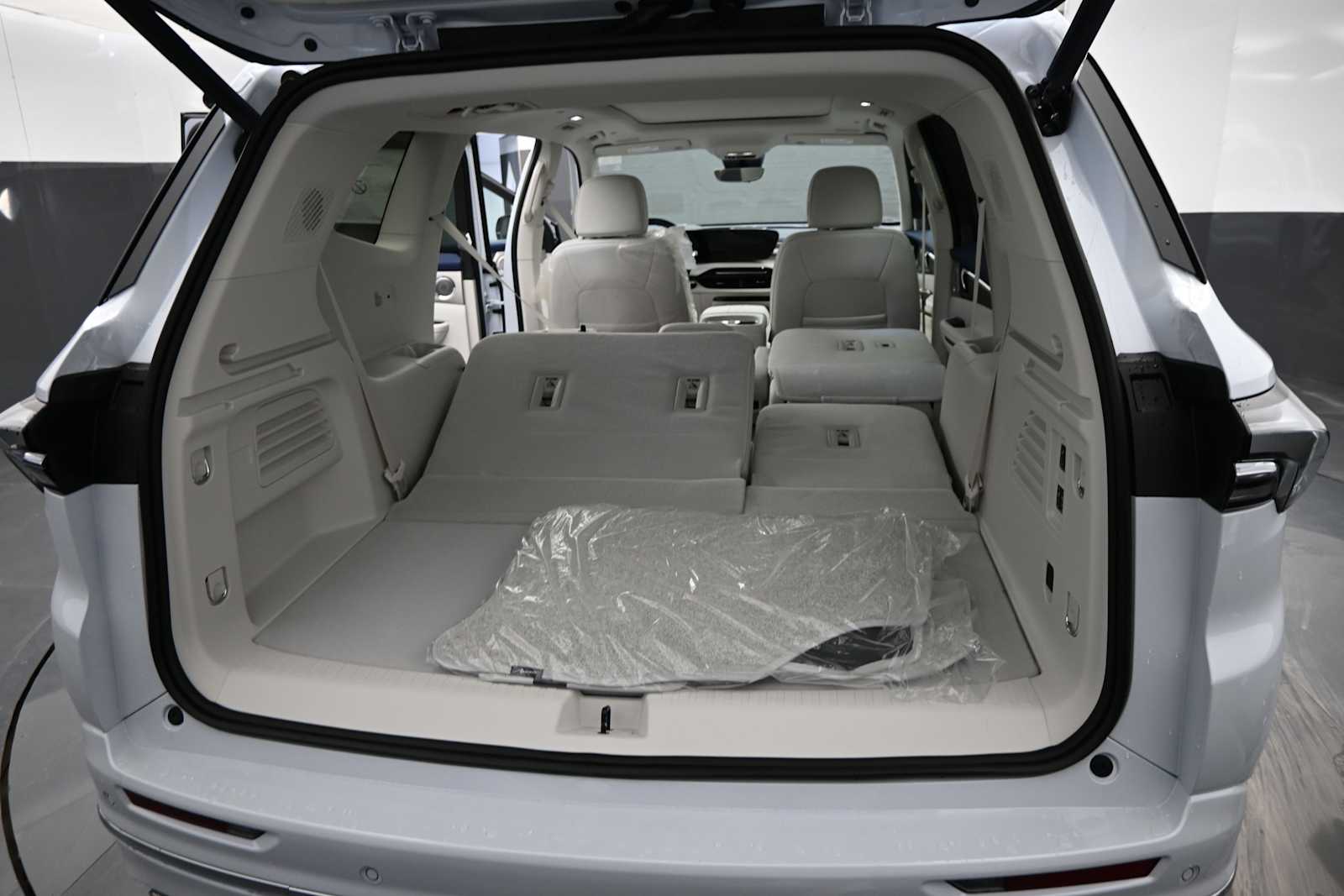 2026 Buick Enclave Avenir - Photo 14