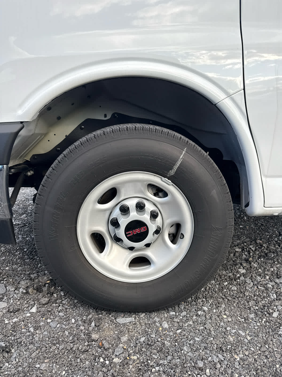 2025 GMC Savana Cutaway Work Van's photo