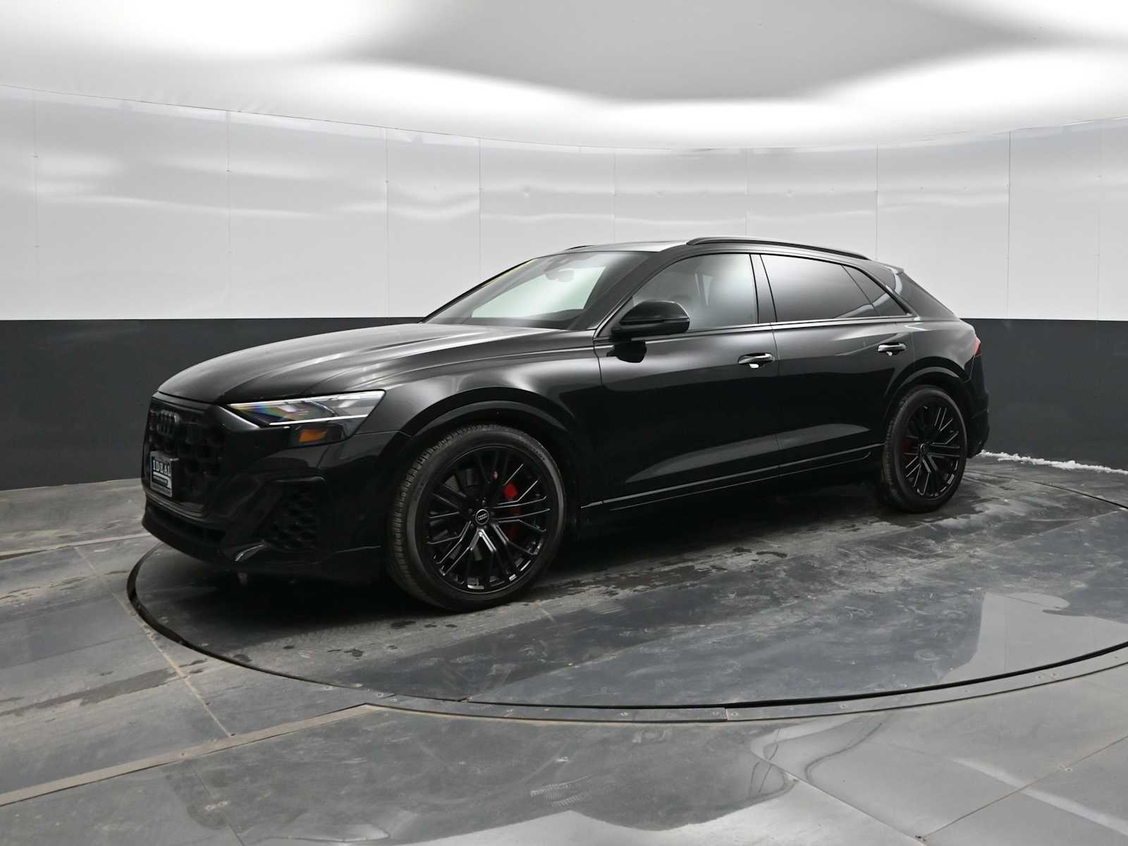 2024 Audi SQ8 Premium Plus's photo