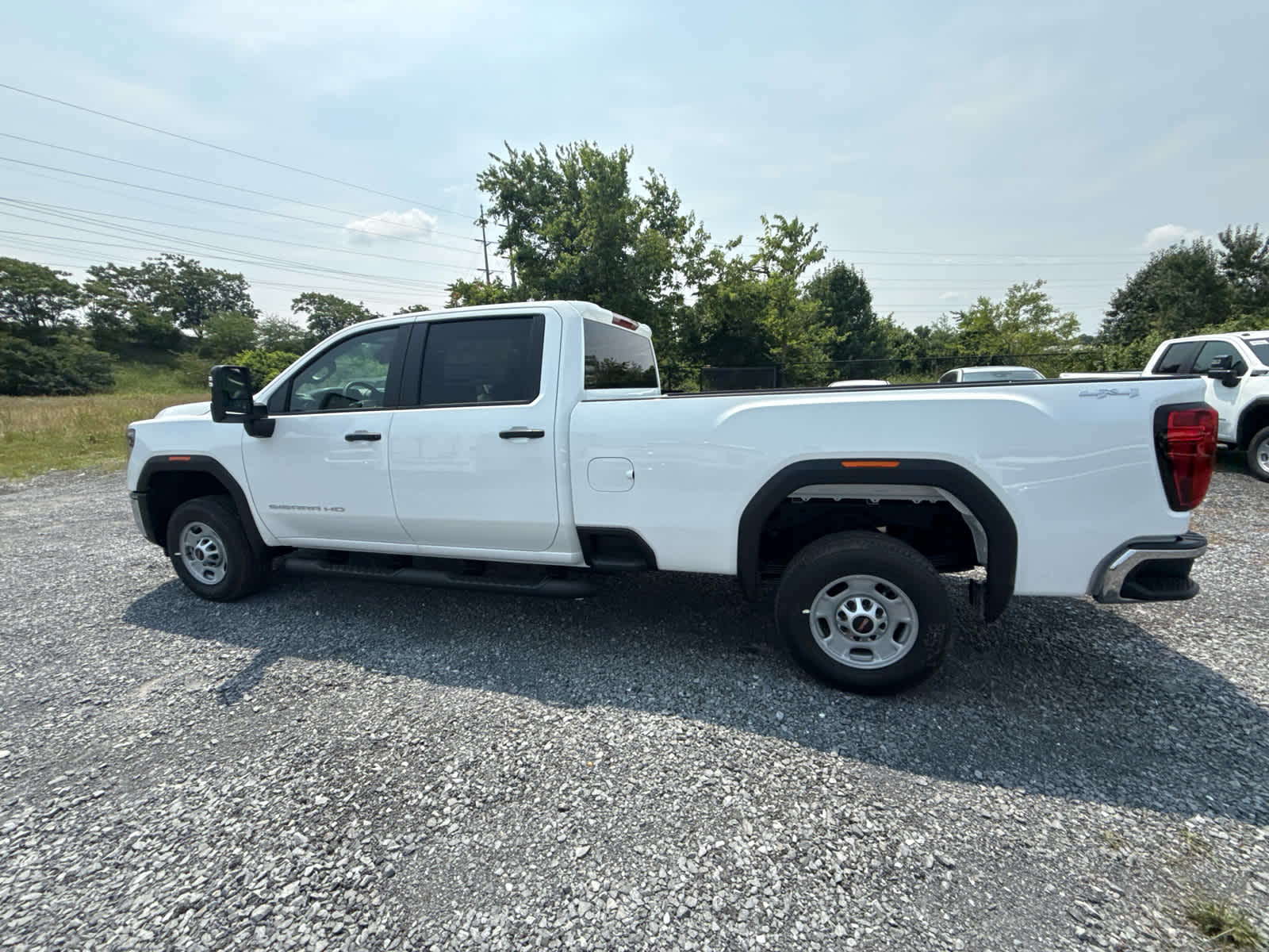 2026 GMC Sierra 2500HD Pro - Photo 10