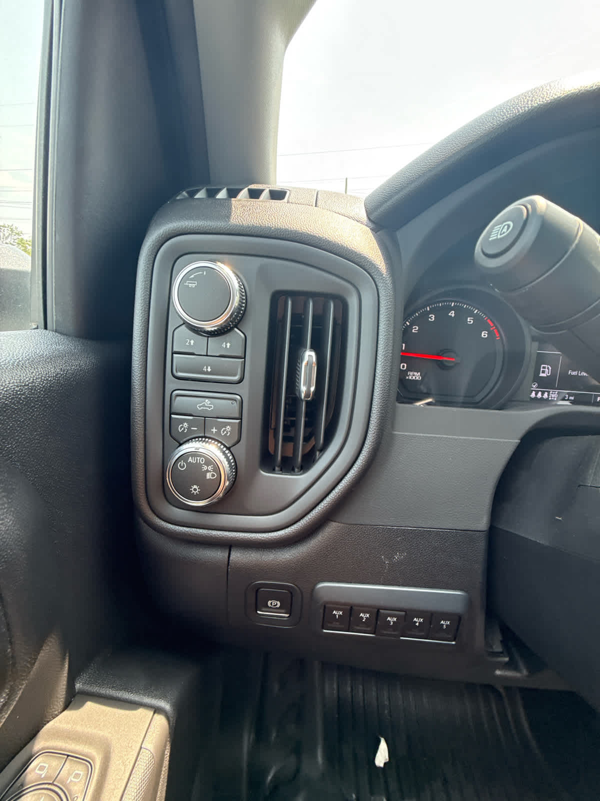 2026 GMC Sierra 2500HD Pro - Photo 41
