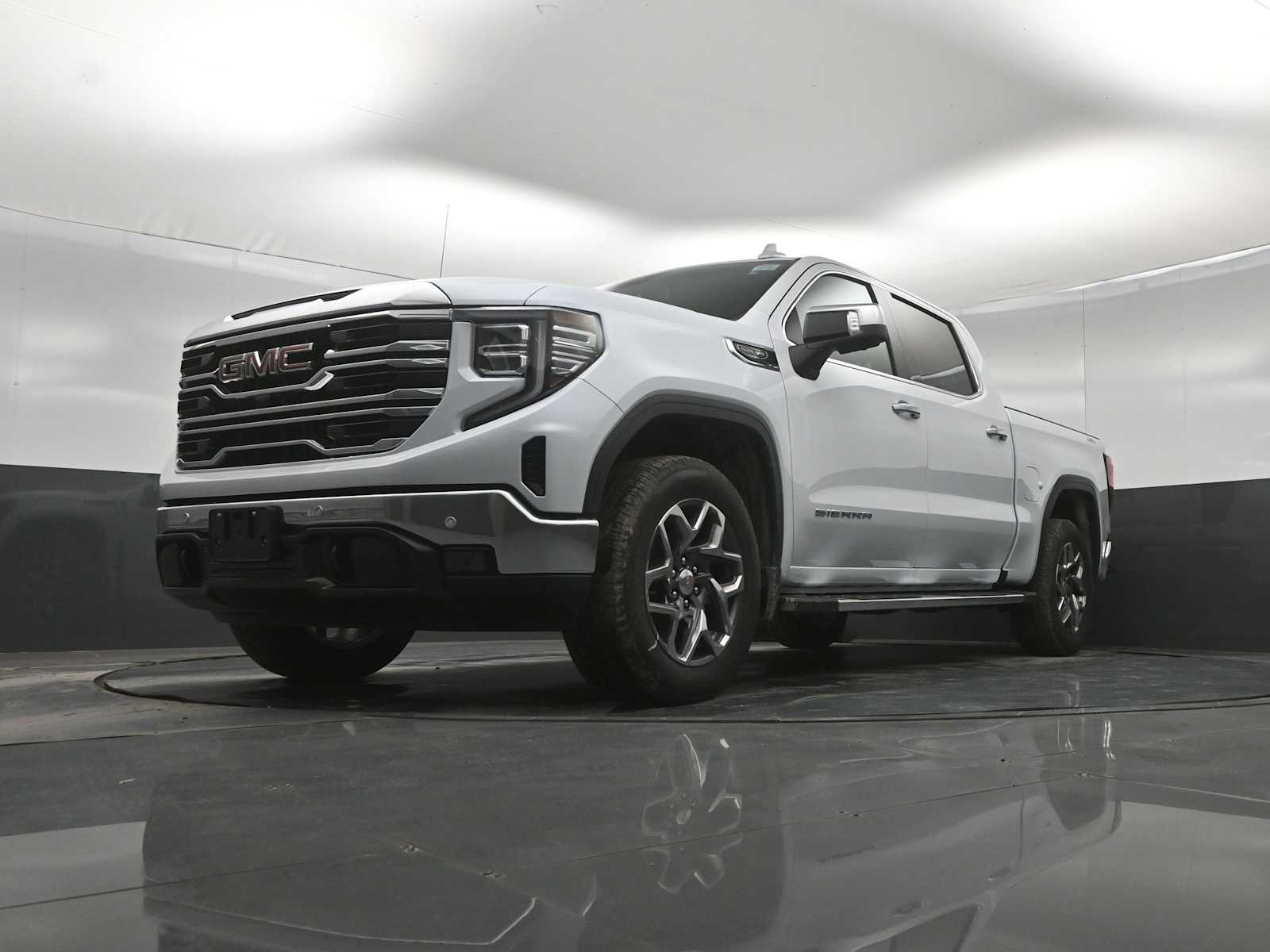 2026 GMC Sierra 1500 SLT - Photo 32