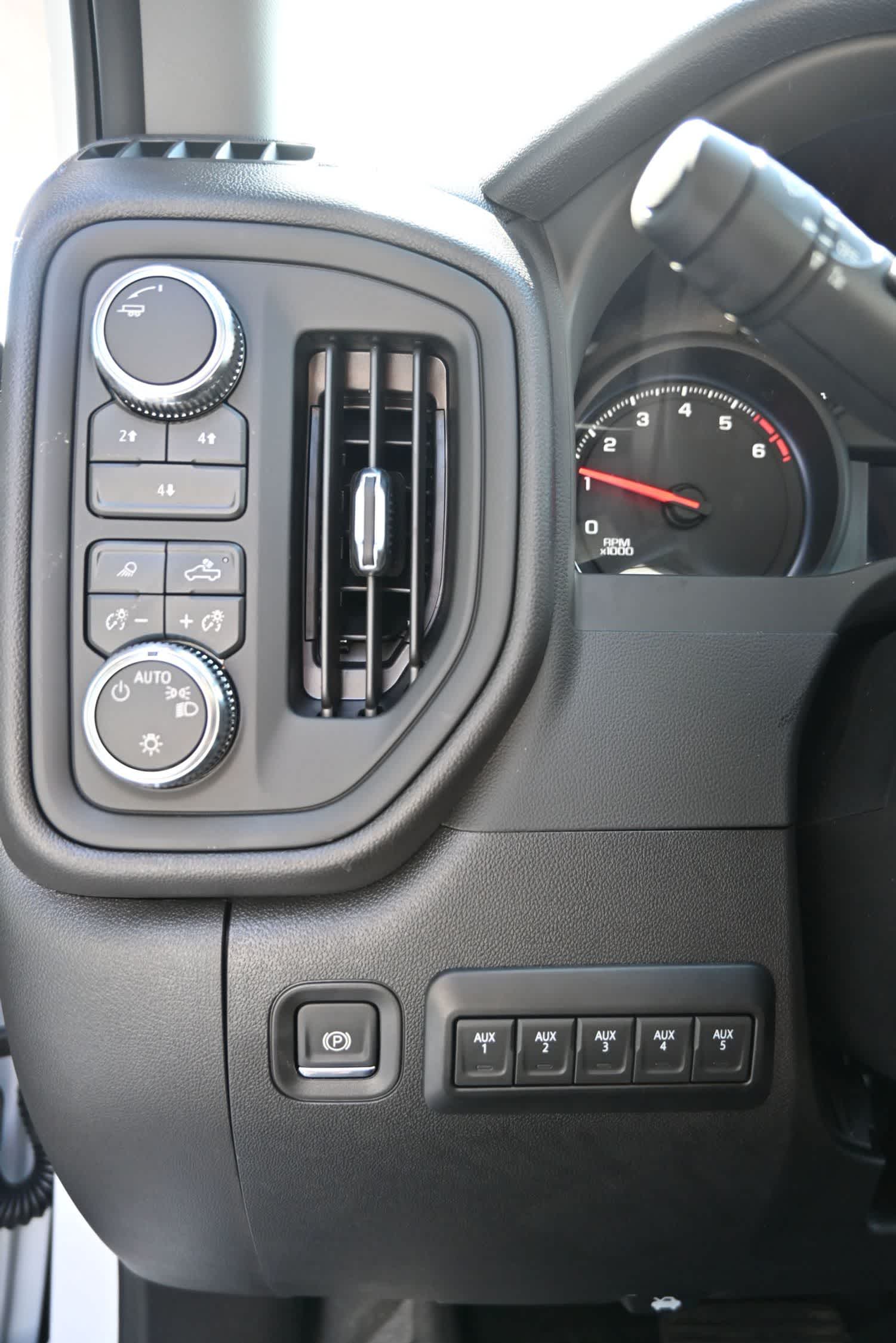 2026 GMC Sierra 2500HD Pro - Photo 25