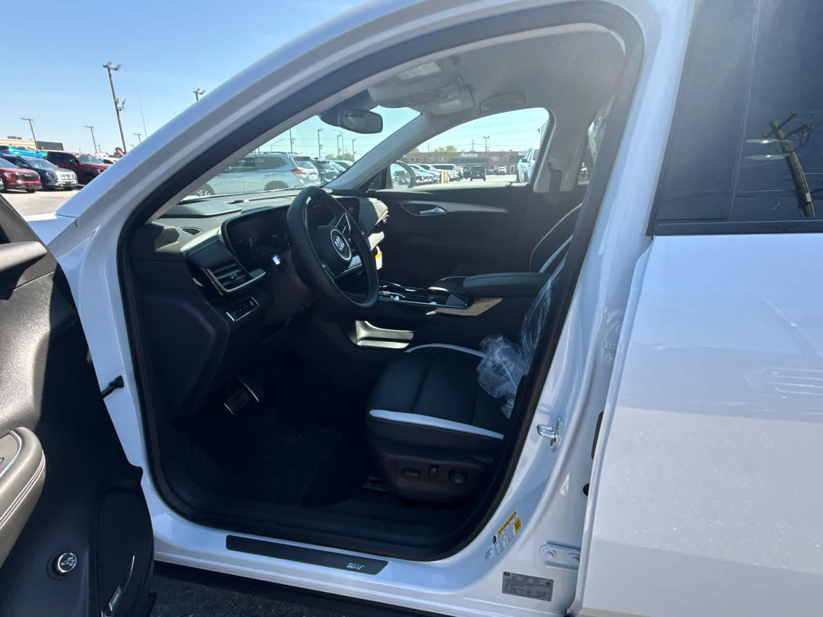 2026 Buick Envision Sport Touring - Photo 24