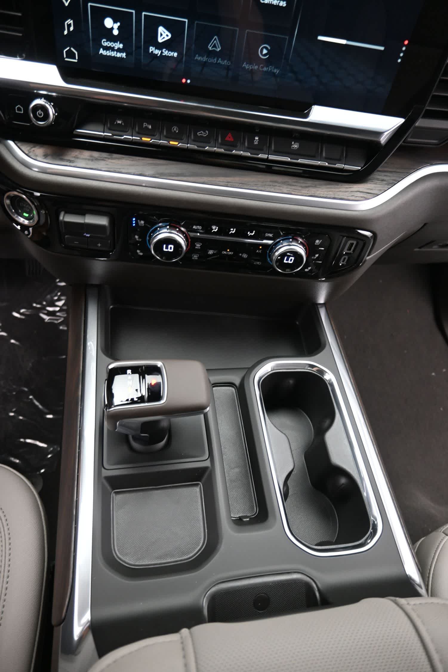 2026 GMC Sierra 1500 SLT - Photo 23