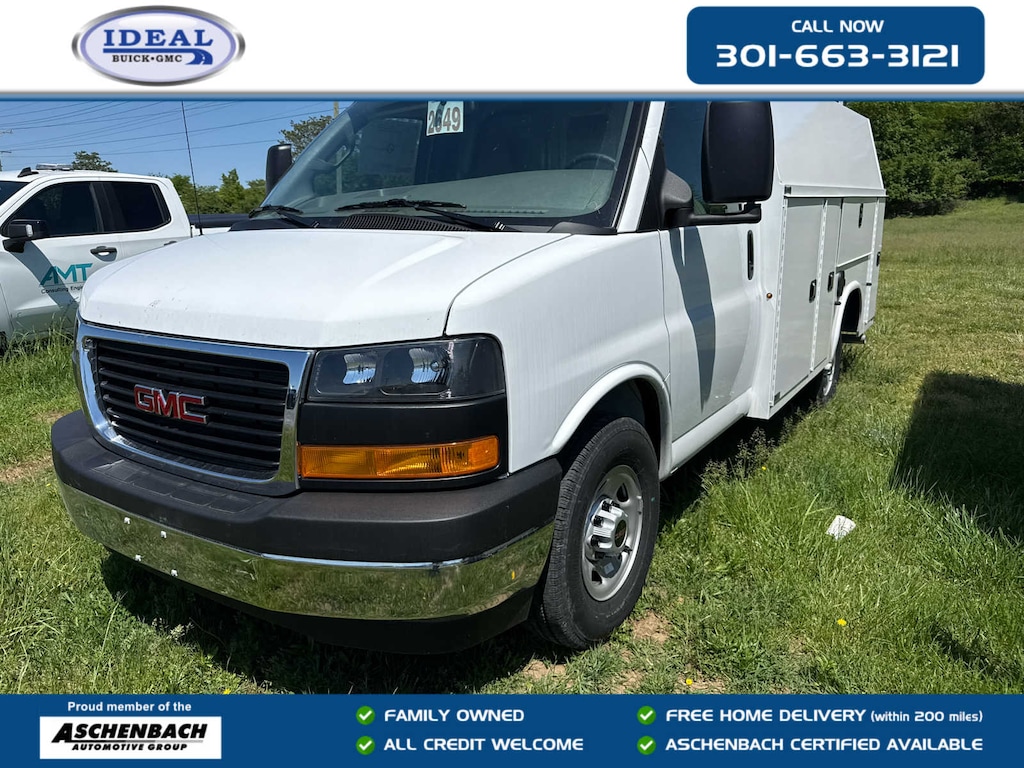 New 2025 GMC Savana Cutaway 3500 1WT Cutaway Van