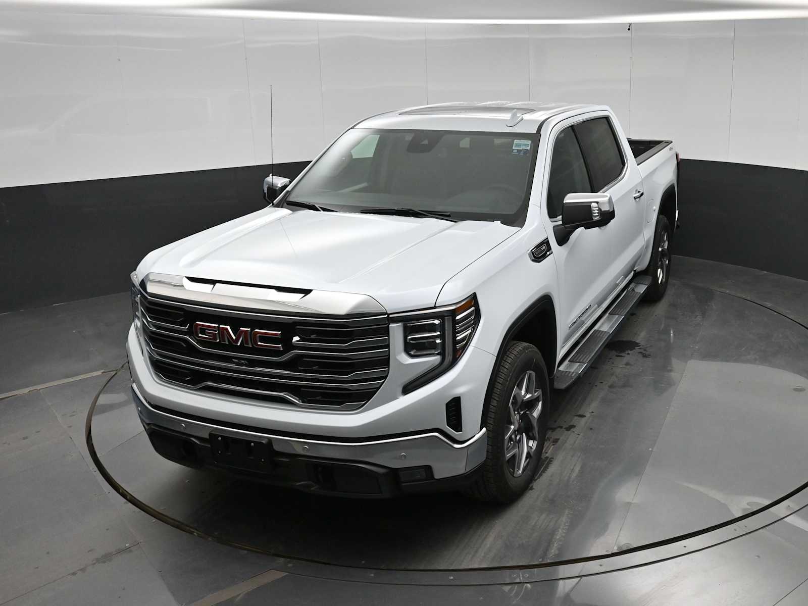 2026 GMC Sierra 1500 SLT - Photo 25