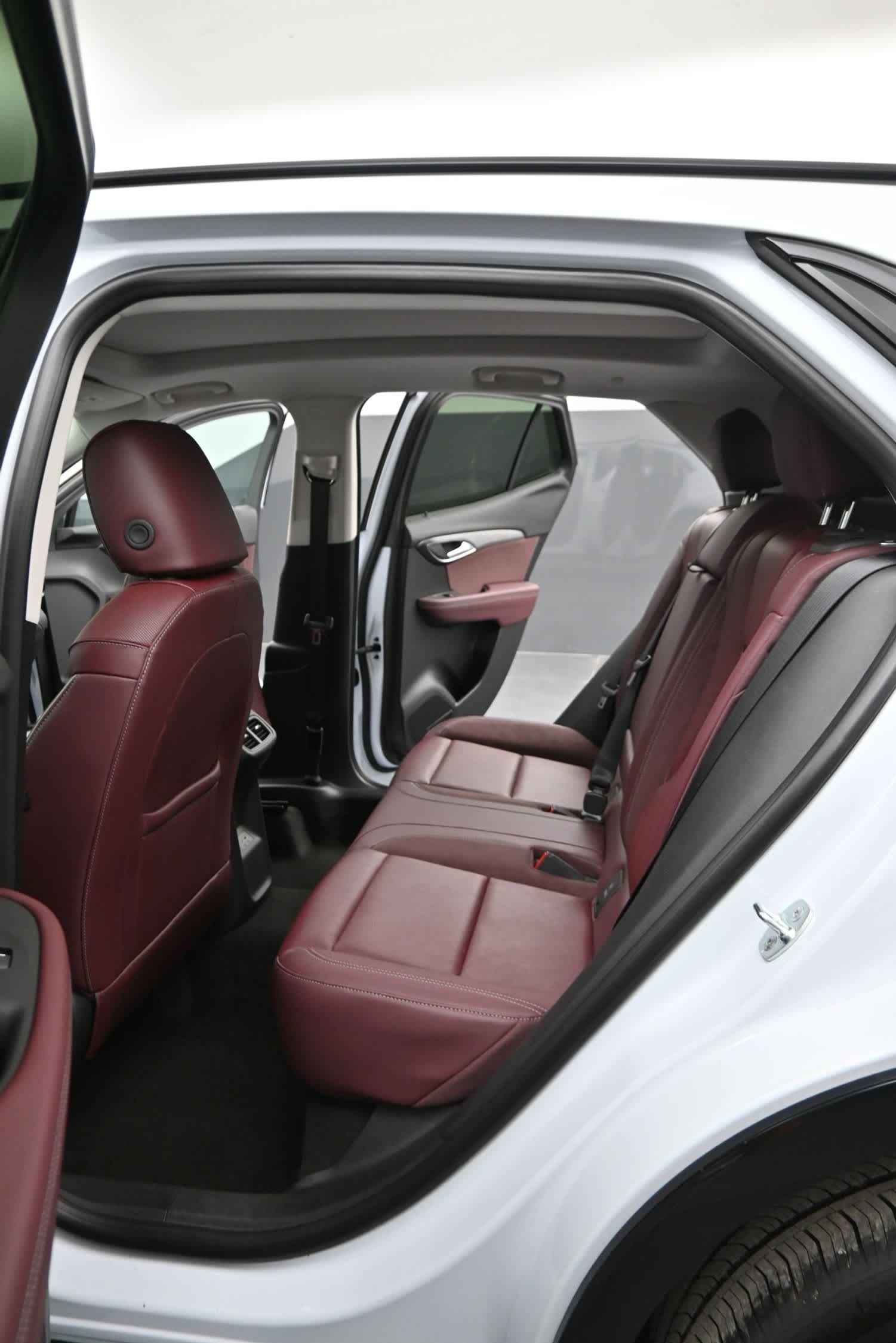 2026 Buick Envision Sport Touring - Photo 16