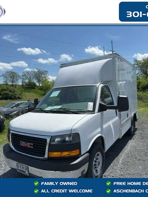 2025 GMC Savana Cutaway