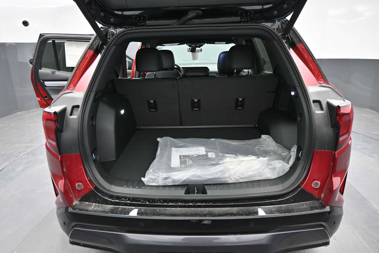 2027 GMC Terrain AT4 - Photo 14