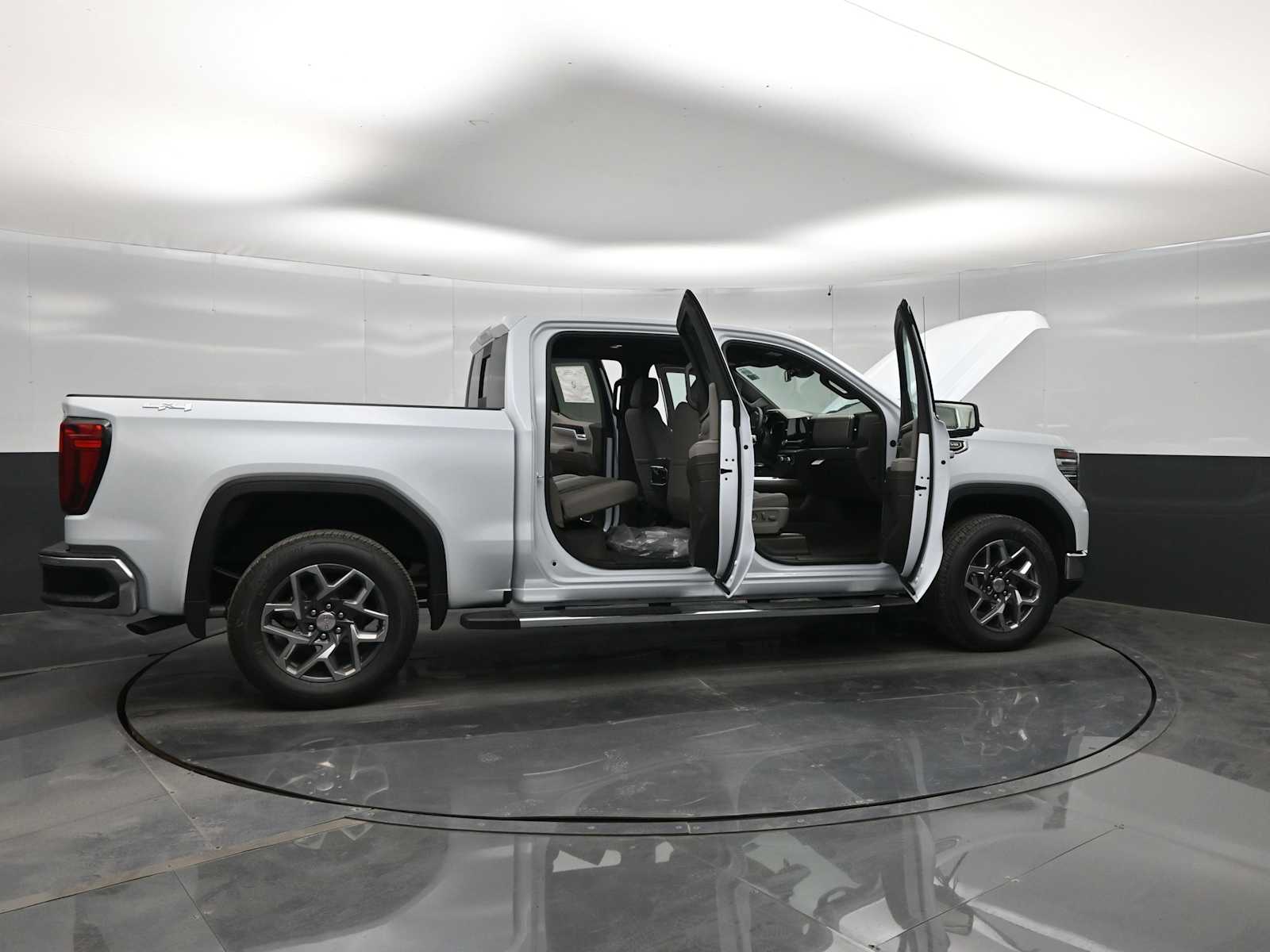 2026 GMC Sierra 1500 SLT - Photo 45
