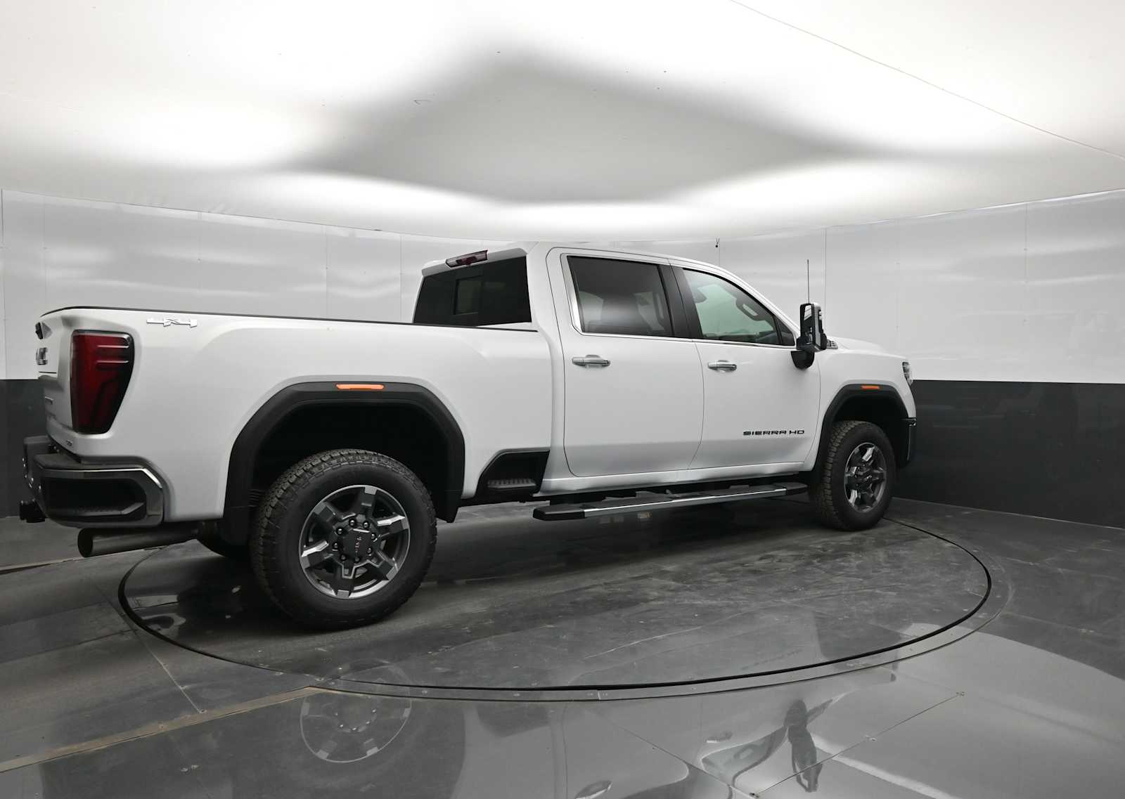2026 GMC Sierra 2500HD SLT - Photo 8