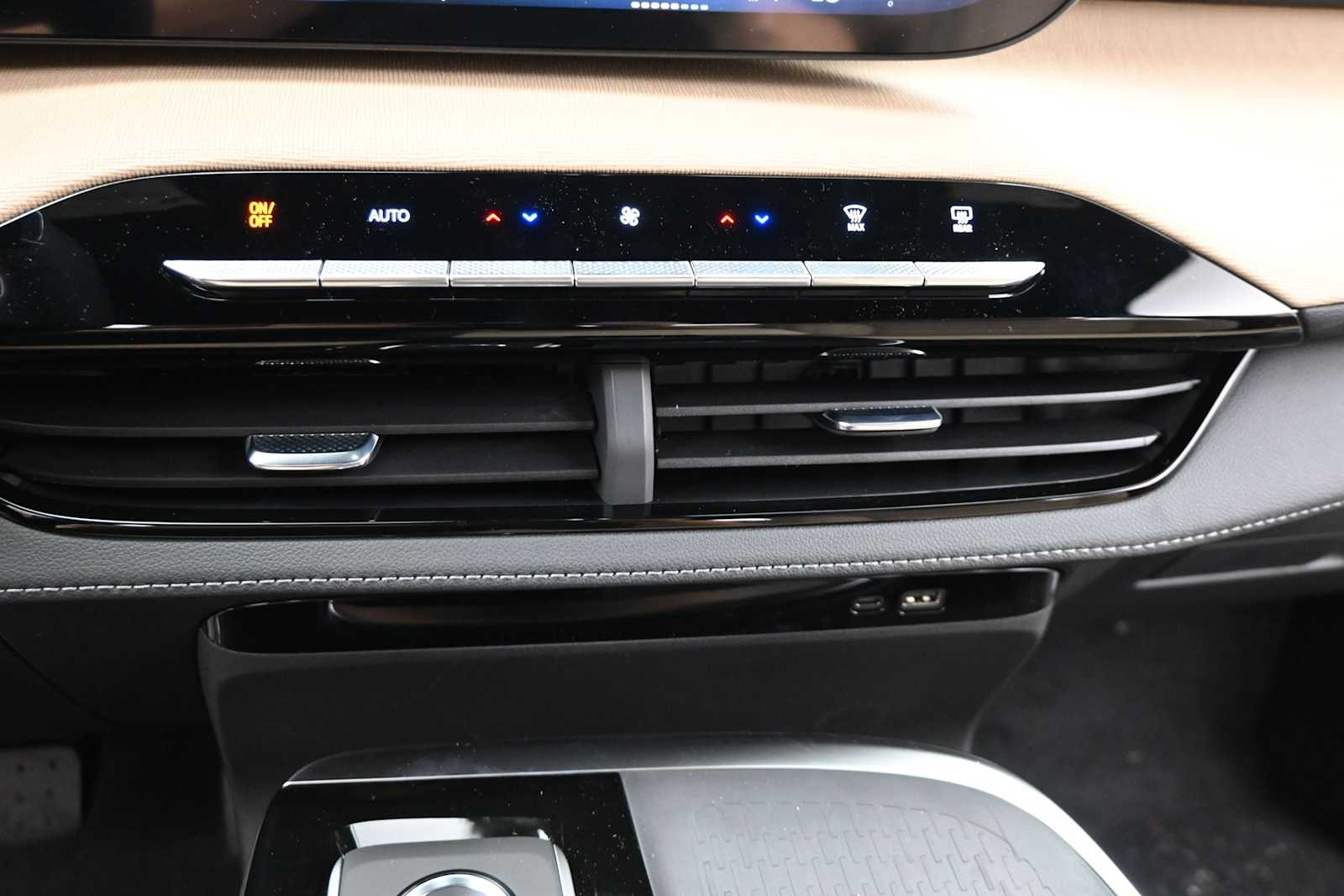 2026 Buick Enclave Preferred - Photo 19