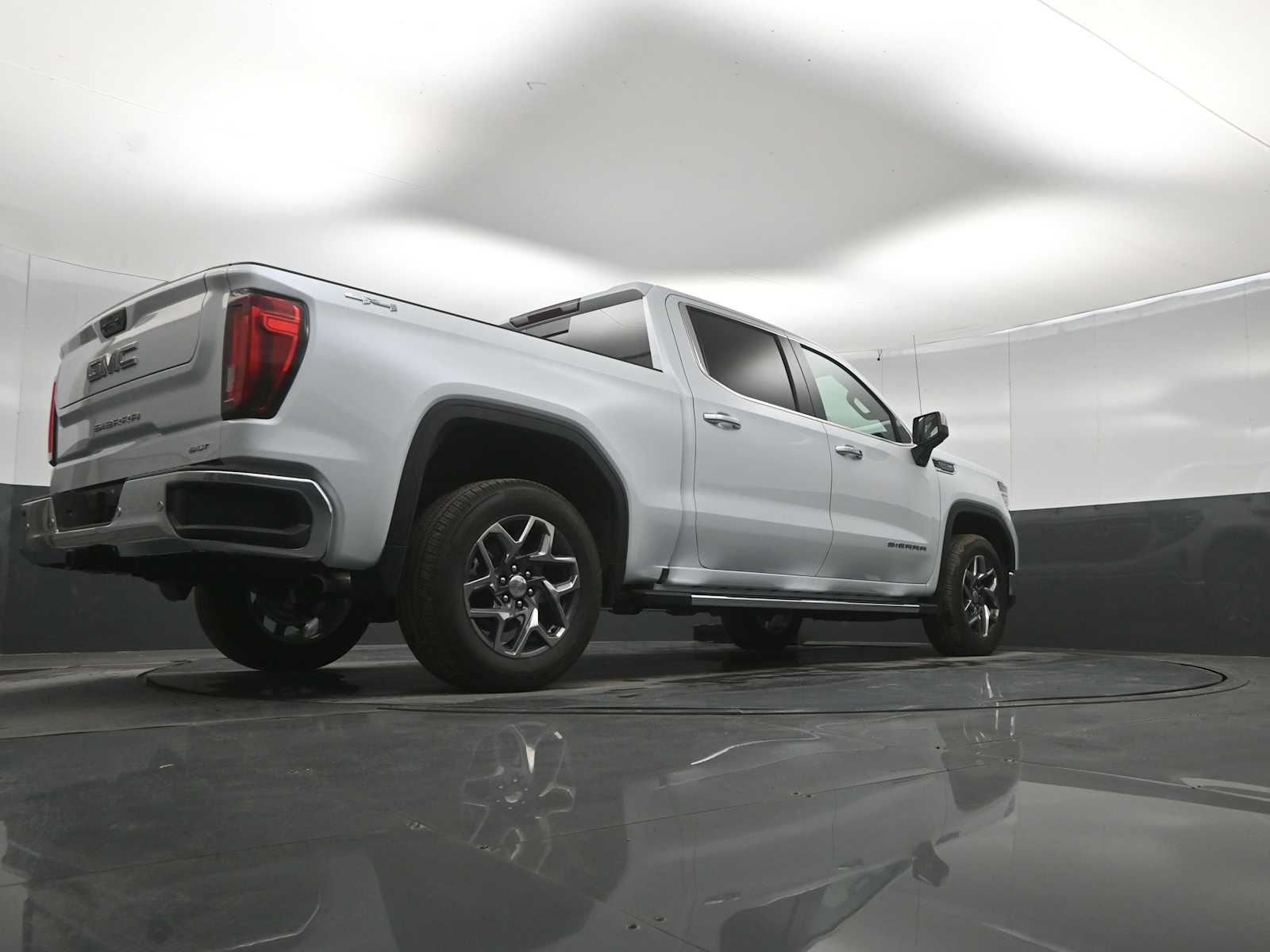 2026 GMC Sierra 1500 SLT - Photo 35