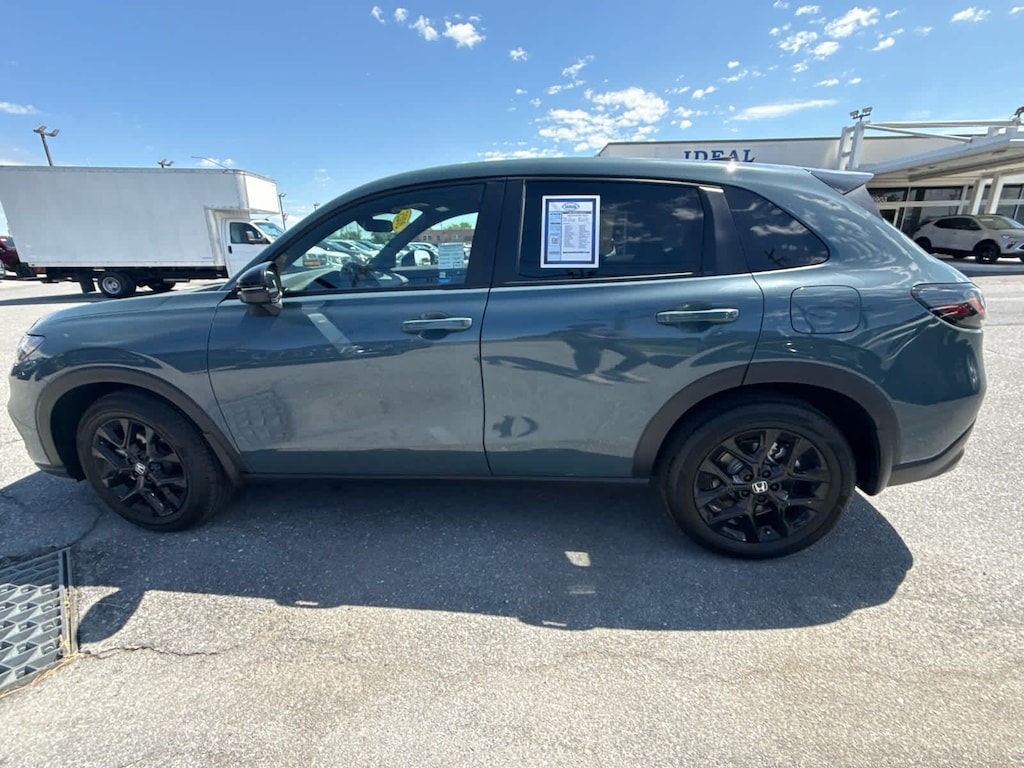 Used 2025 Honda HR-V Sport