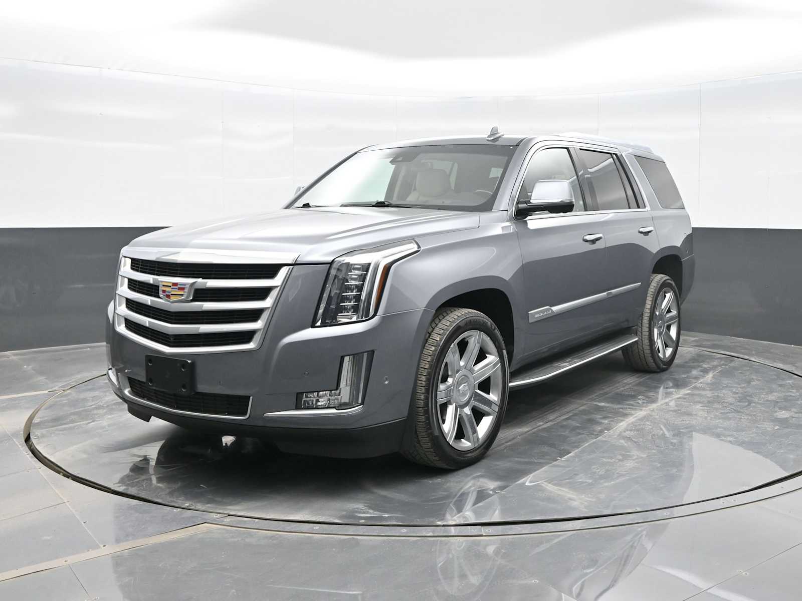 2019 Cadillac Escalade Luxury's photo