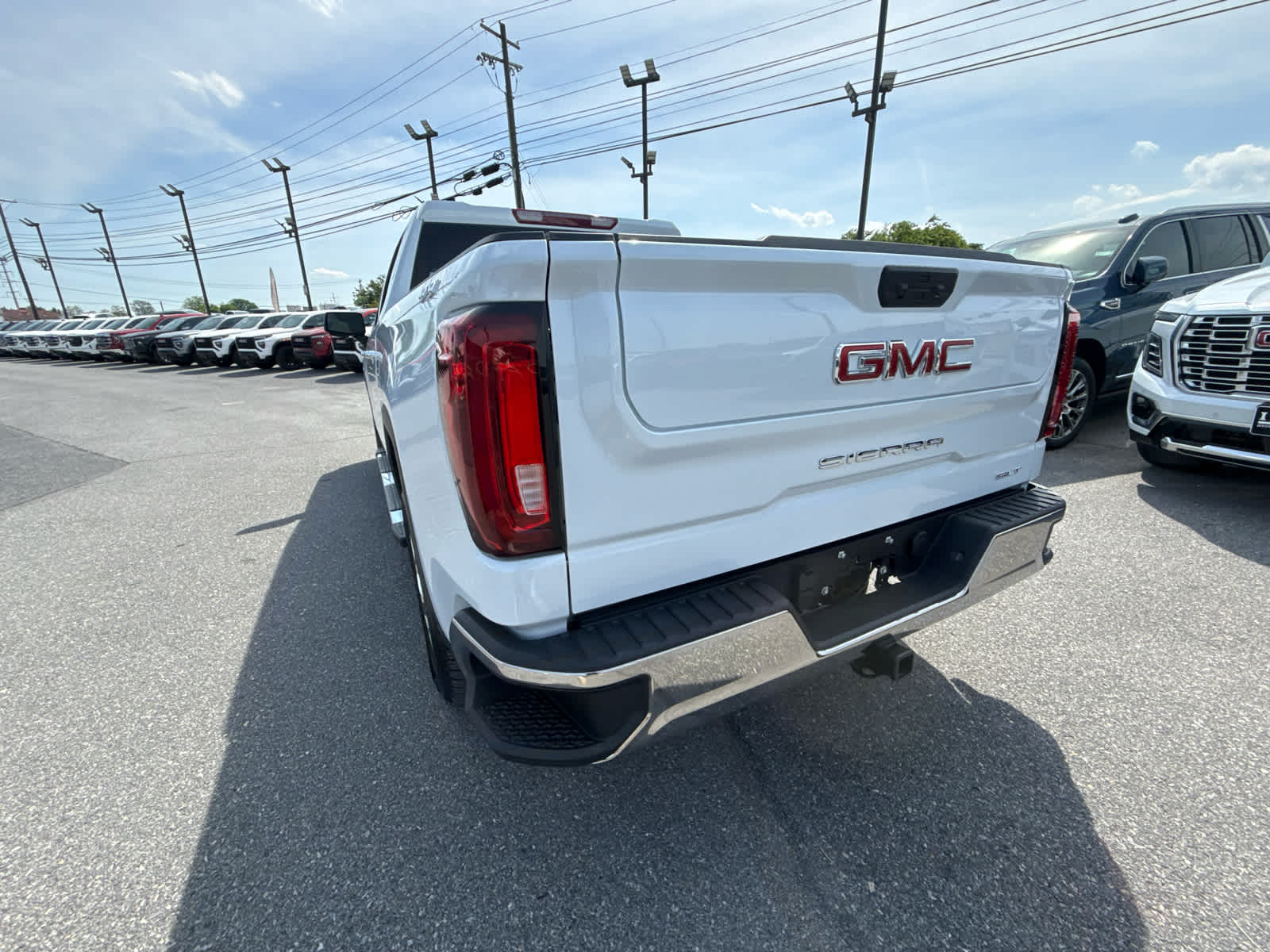 2026 GMC Sierra 1500 SLT - Photo 7