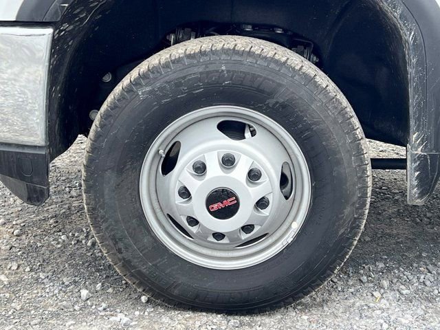 2023 Gmc Sierra 3500 HD Pro photo 4