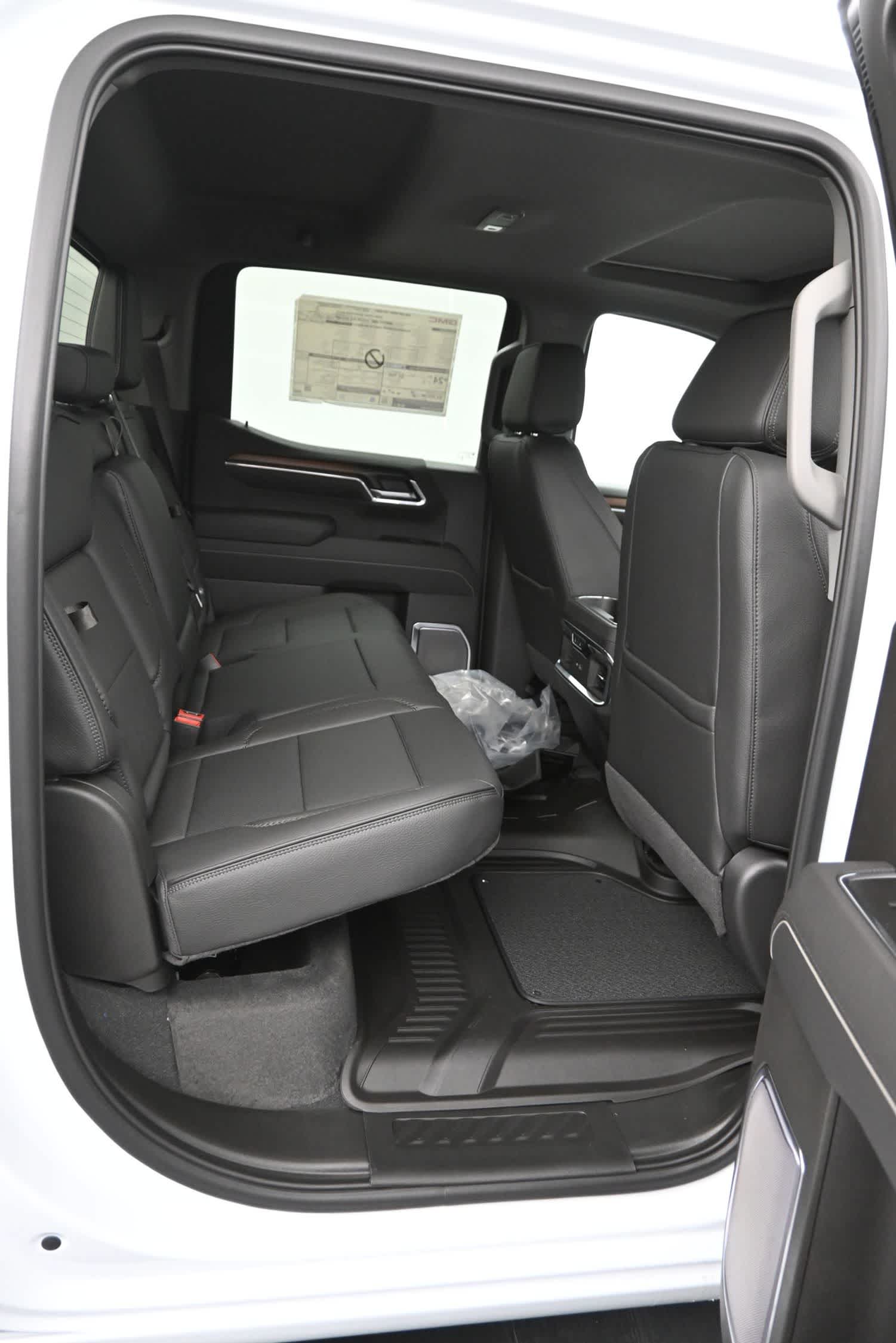 2026 GMC Sierra 1500 Denali - Photo 12