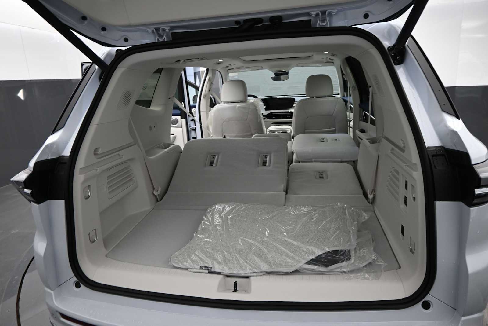 2026 Buick Enclave Avenir - Photo 13