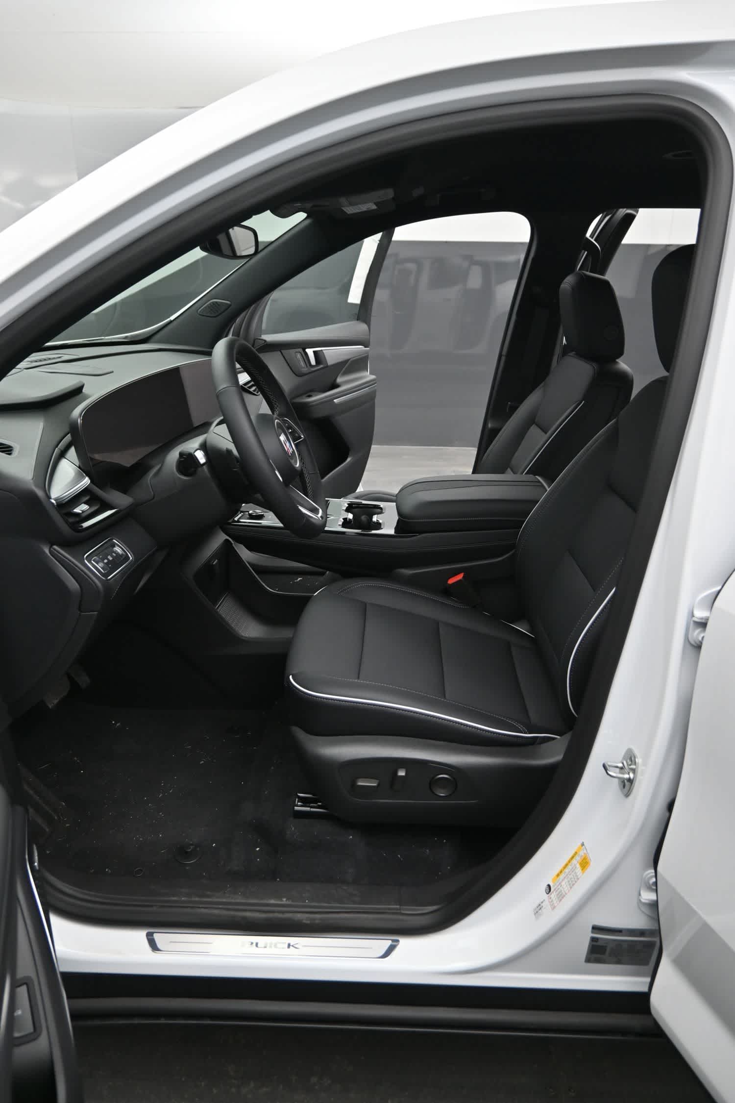 2026 Buick Enclave Preferred - Photo 14