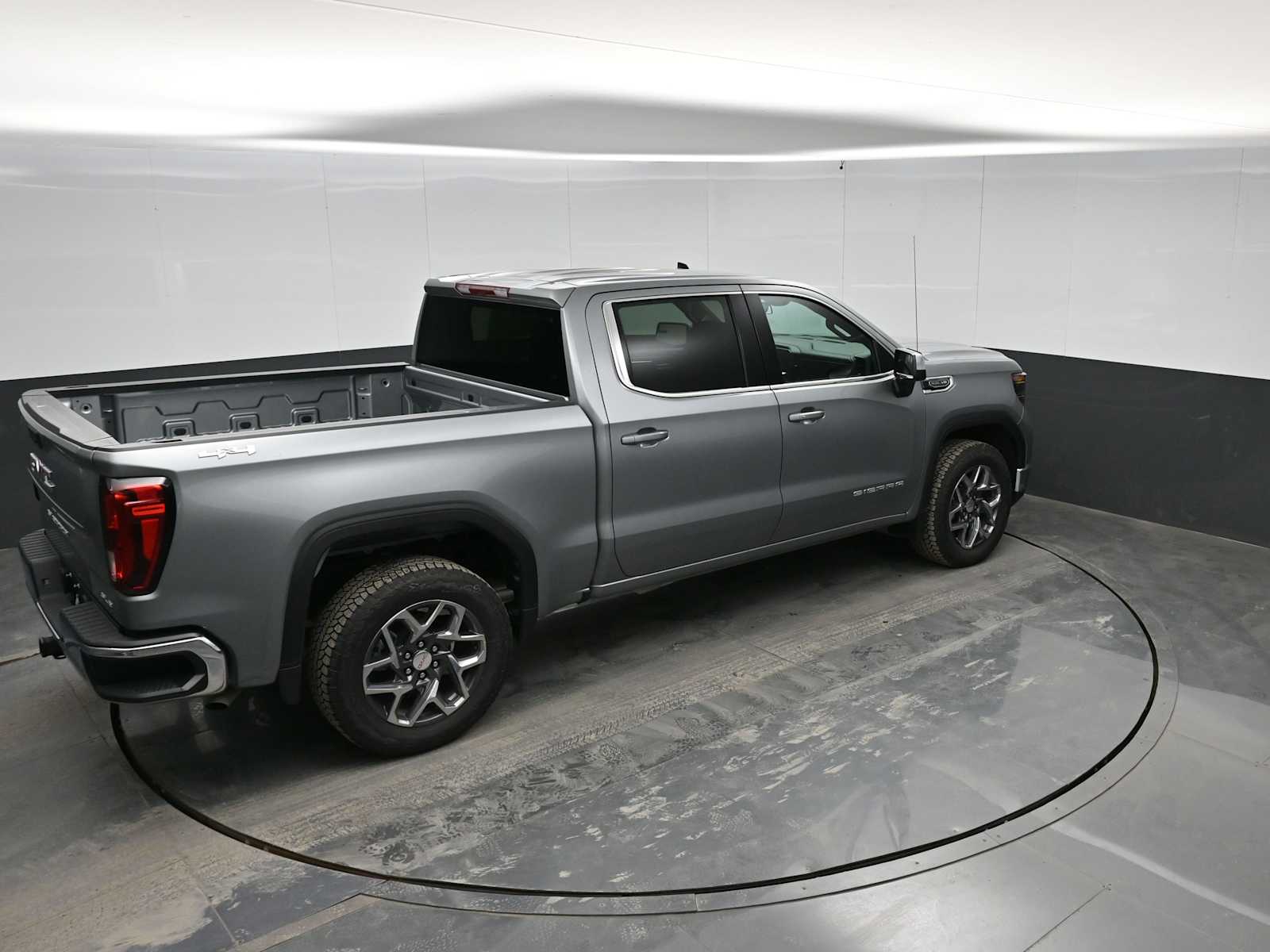 2026 GMC Sierra 1500 SLE - Photo 30