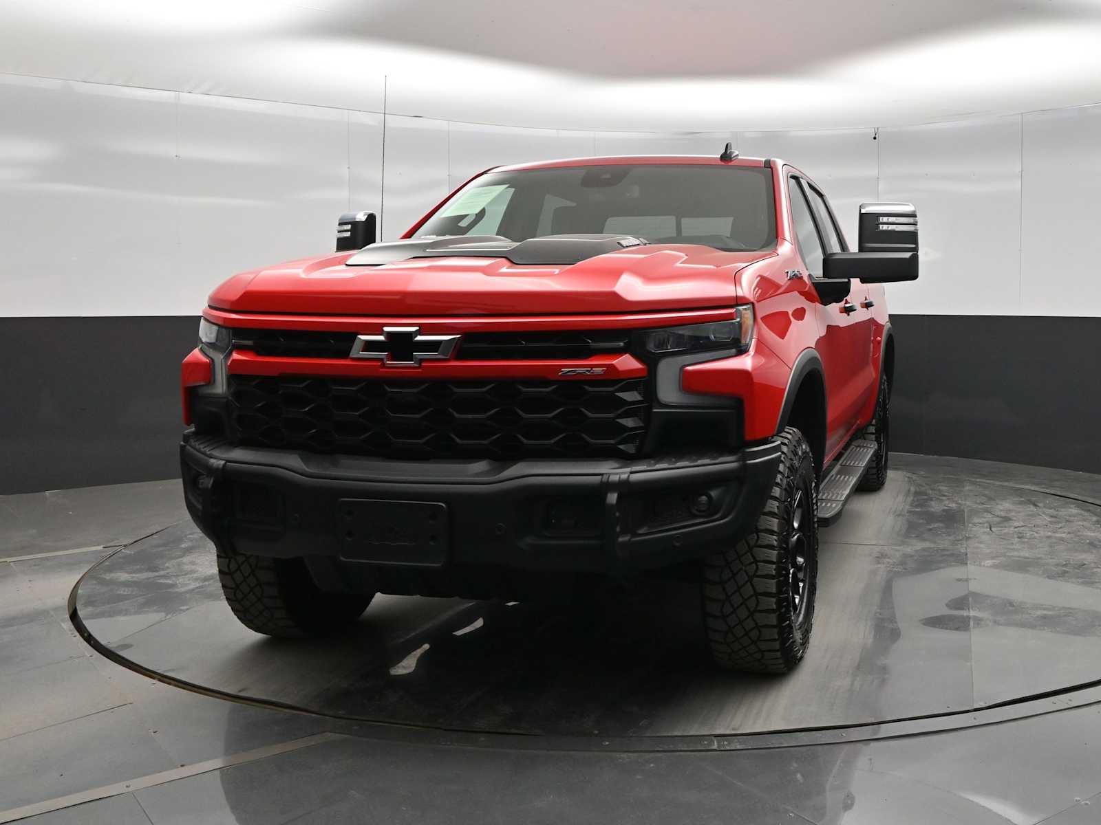 2024 Chevrolet Silverado 1500 ZR2 - Photo 3