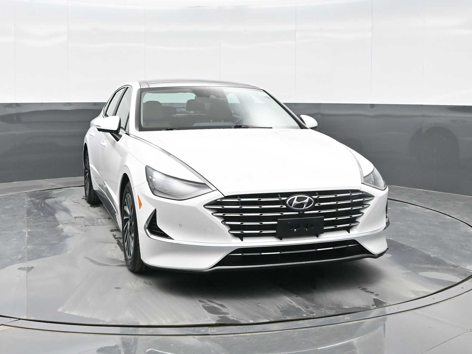 2023 Hyundai Sonata Hybrid Limited photo 2