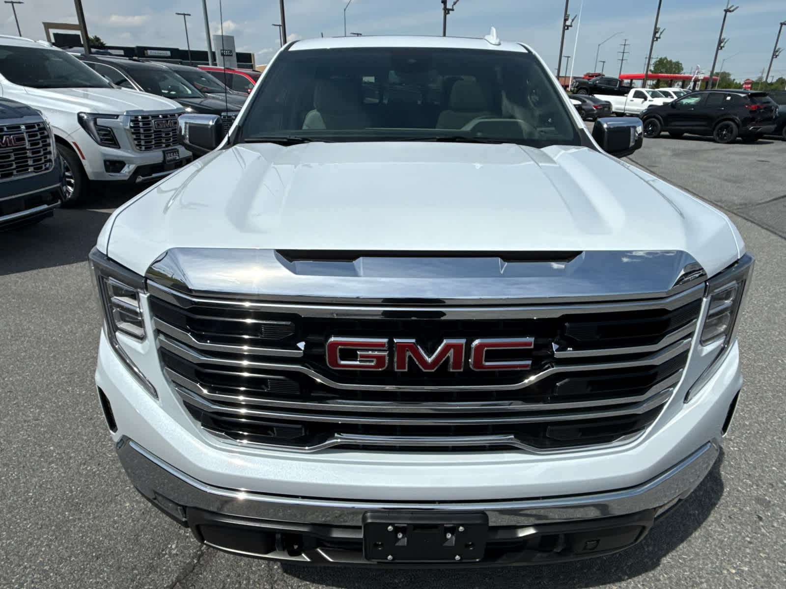 2026 GMC Sierra 1500 SLT - Photo 16