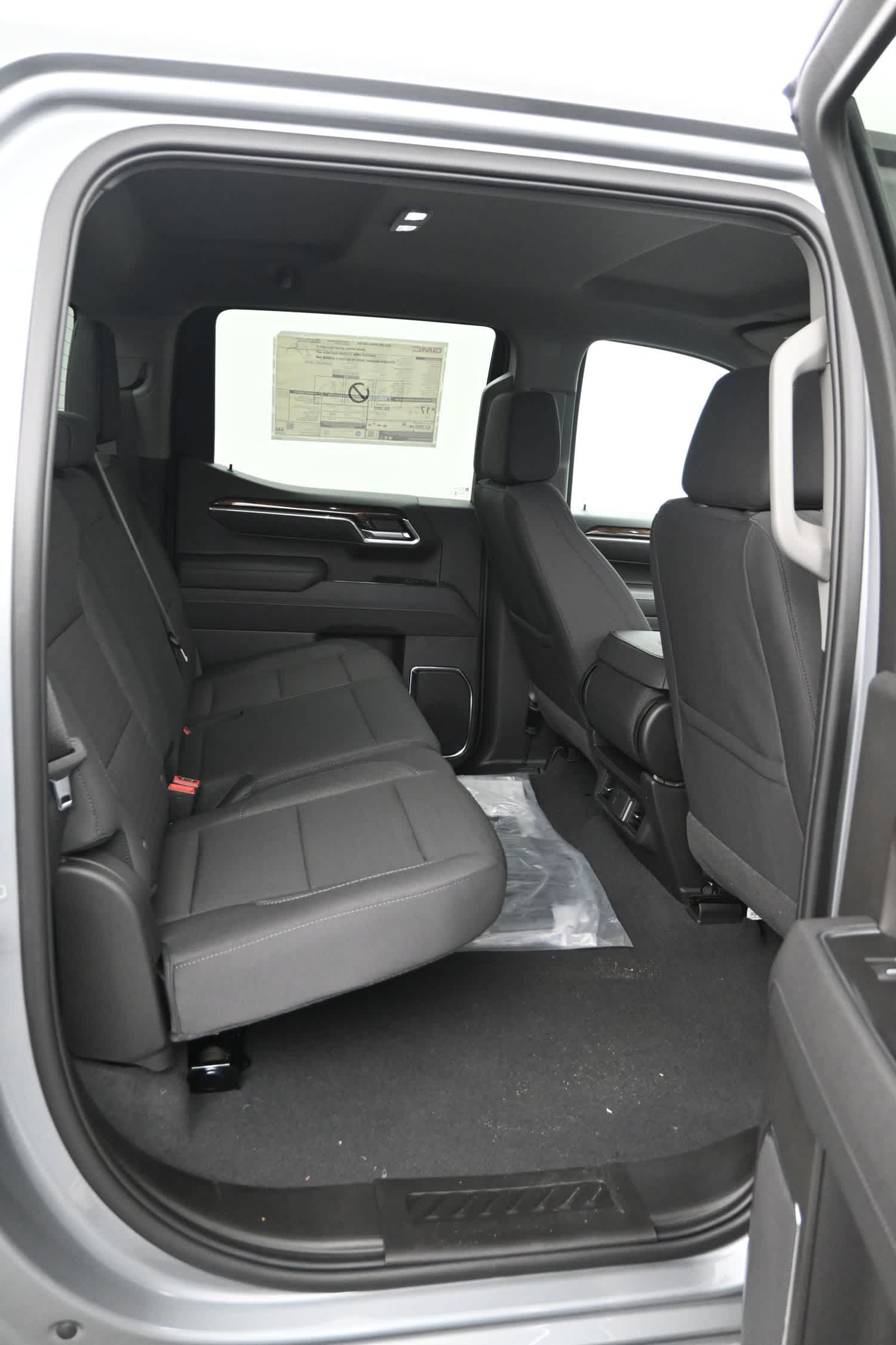 2026 GMC Sierra 1500 SLE - Photo 12