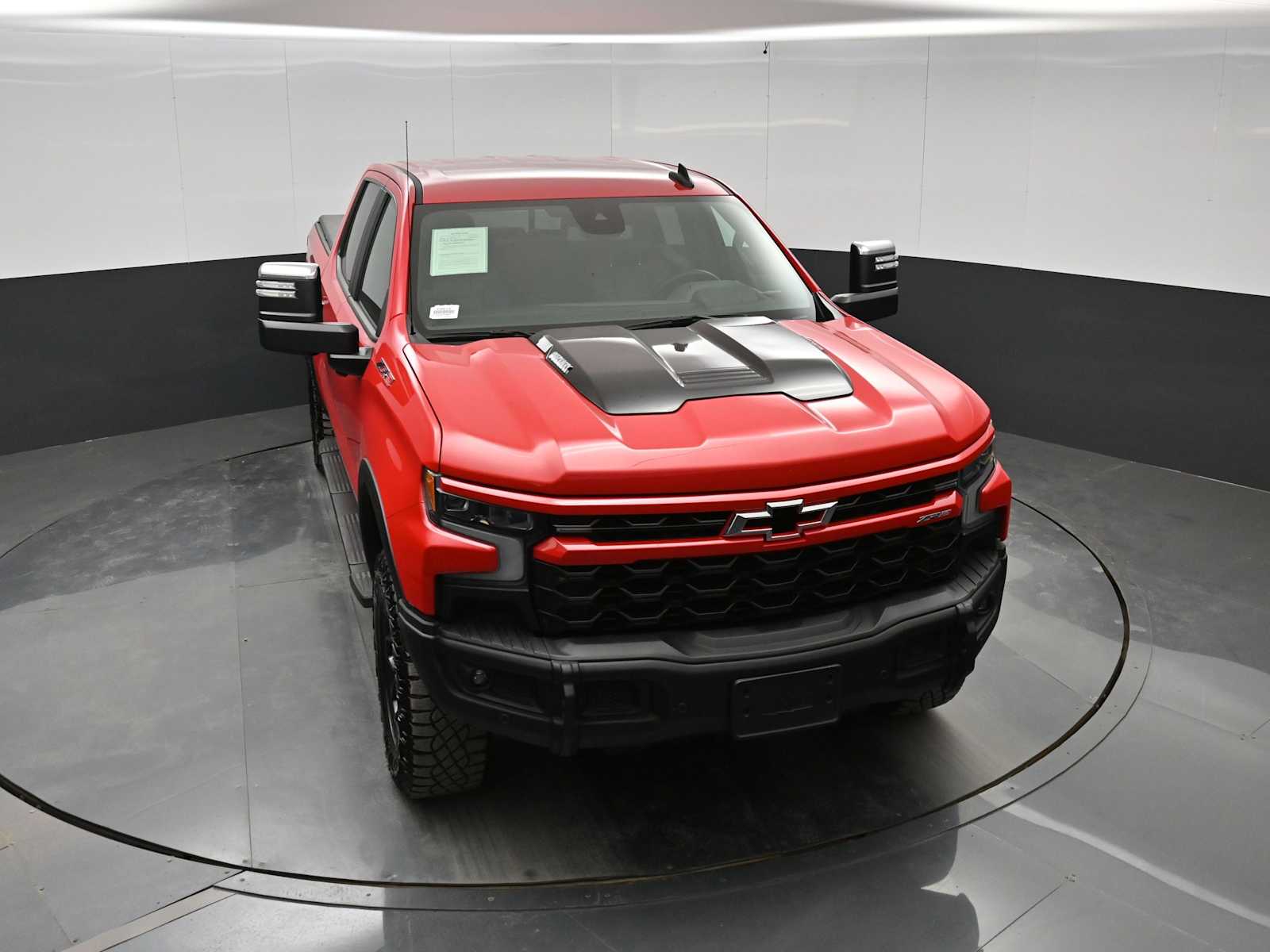 2024 Chevrolet Silverado 1500 ZR2 - Photo 25