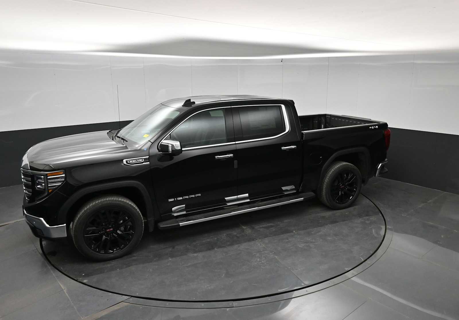 2026 GMC Sierra 1500 SLT - Photo 30