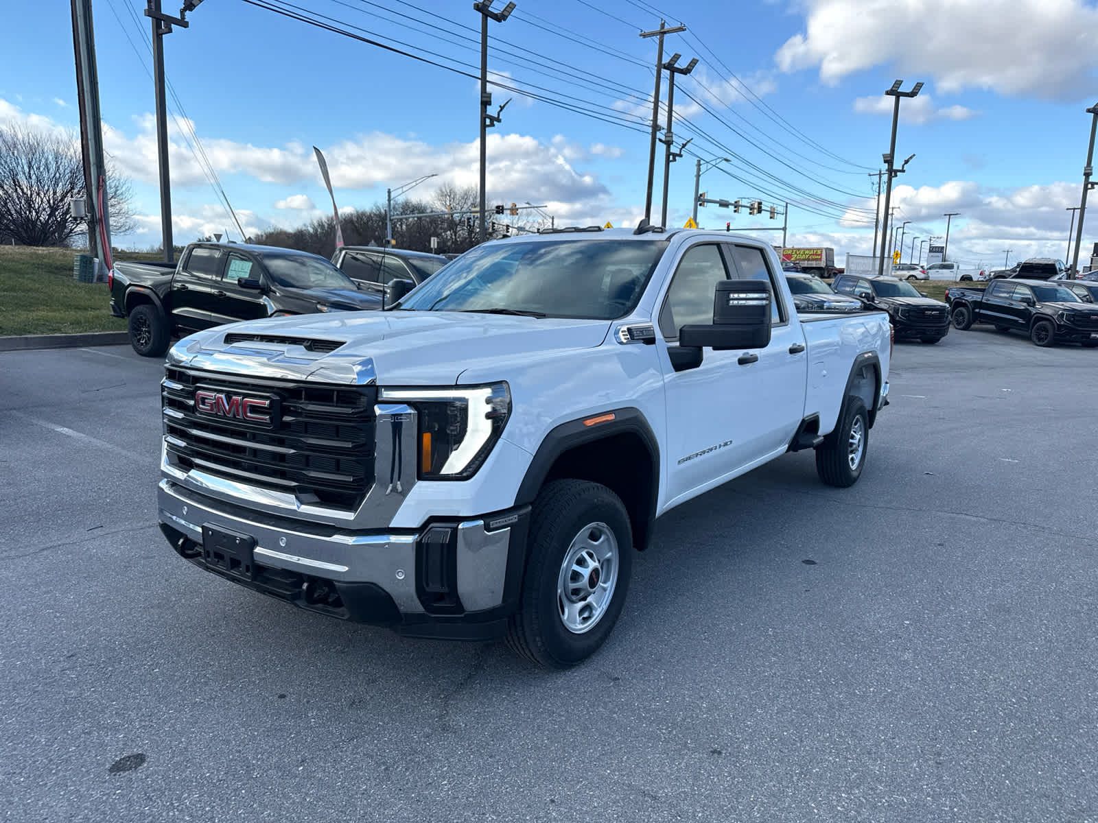 2025 GMC Sierra 2500HD Pro's photo